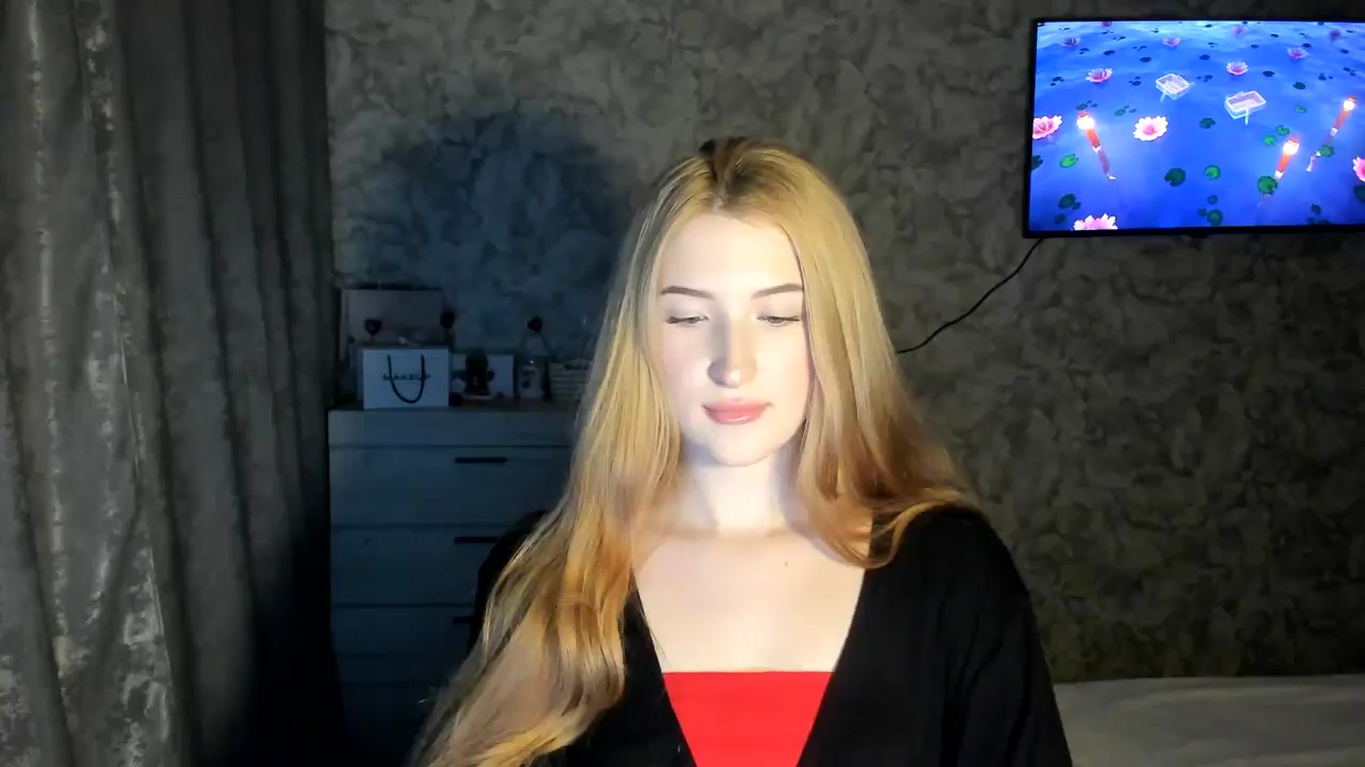 Gallery image thumbnail from Ilona_Here's myfreecams stream on, 02/17/2026, 15:38 image 12 of 20