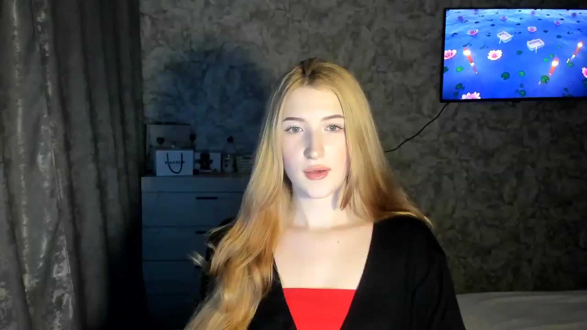 Gallery image thumbnail from Ilona_Here's myfreecams stream on, 02/17/2026, 15:38 image 16 of 20
