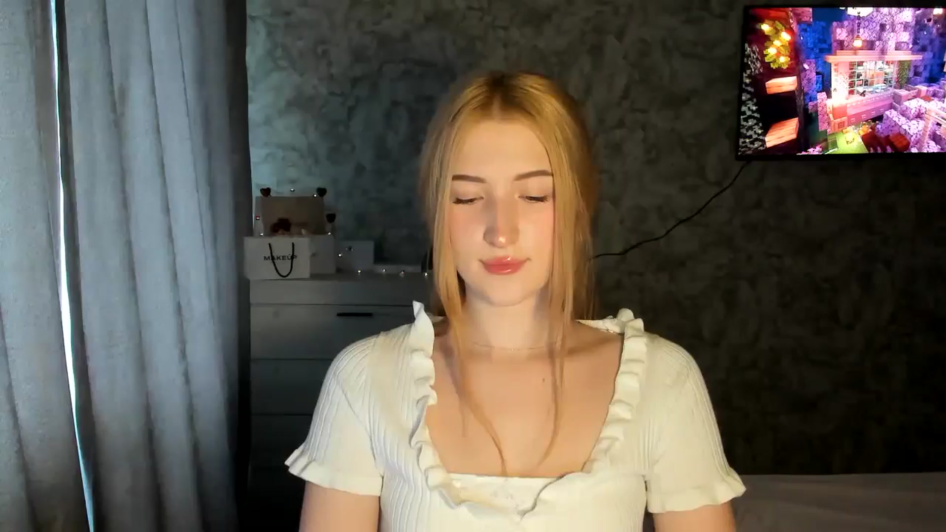 Gallery image thumbnail from Ilona_Here's myfreecams stream on, 02/24/2026, 12:11 image 9 of 20
