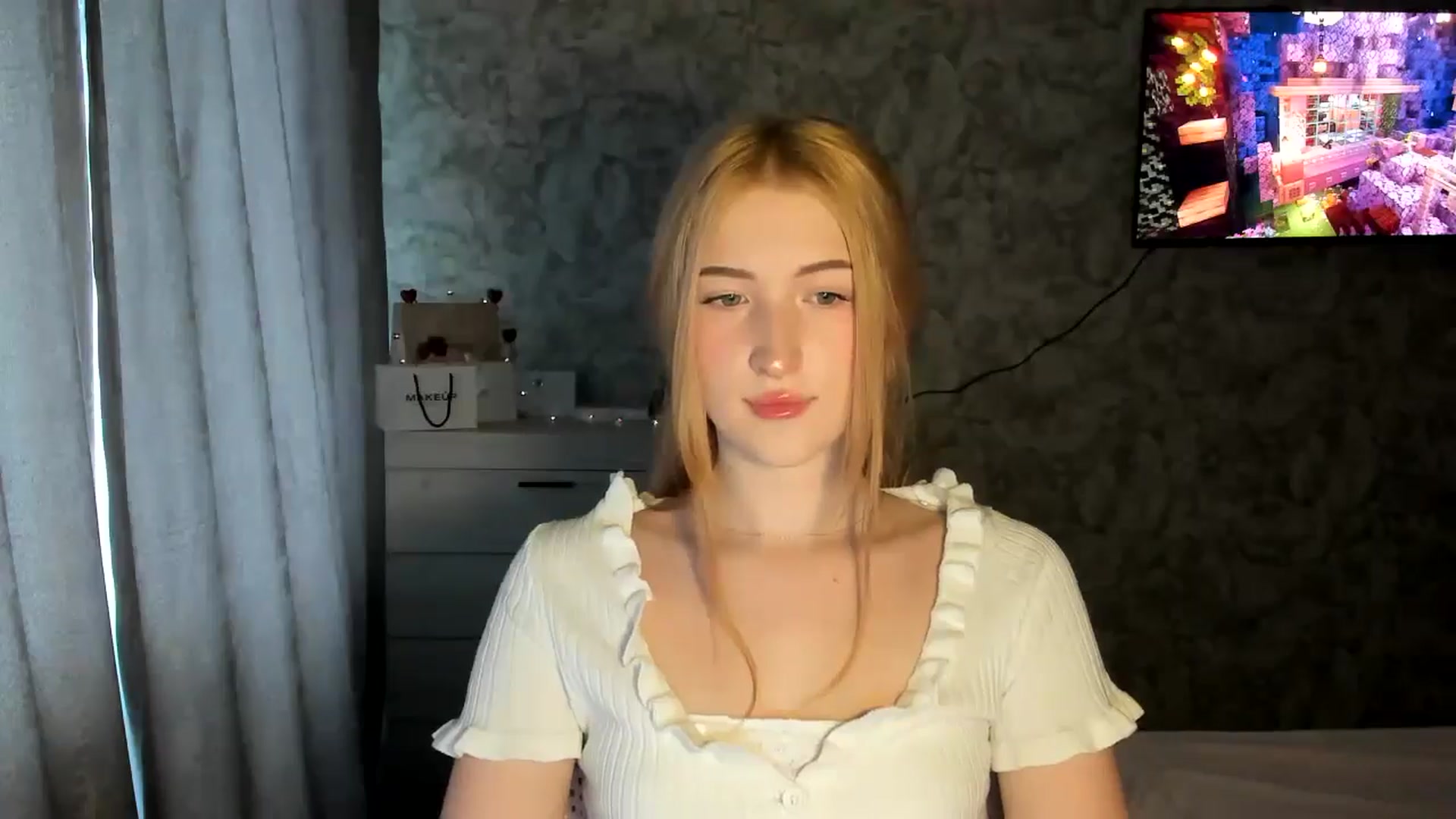Gallery image thumbnail from Ilona_Here's myfreecams stream on, 02/24/2026, 12:11 image 6 of 20