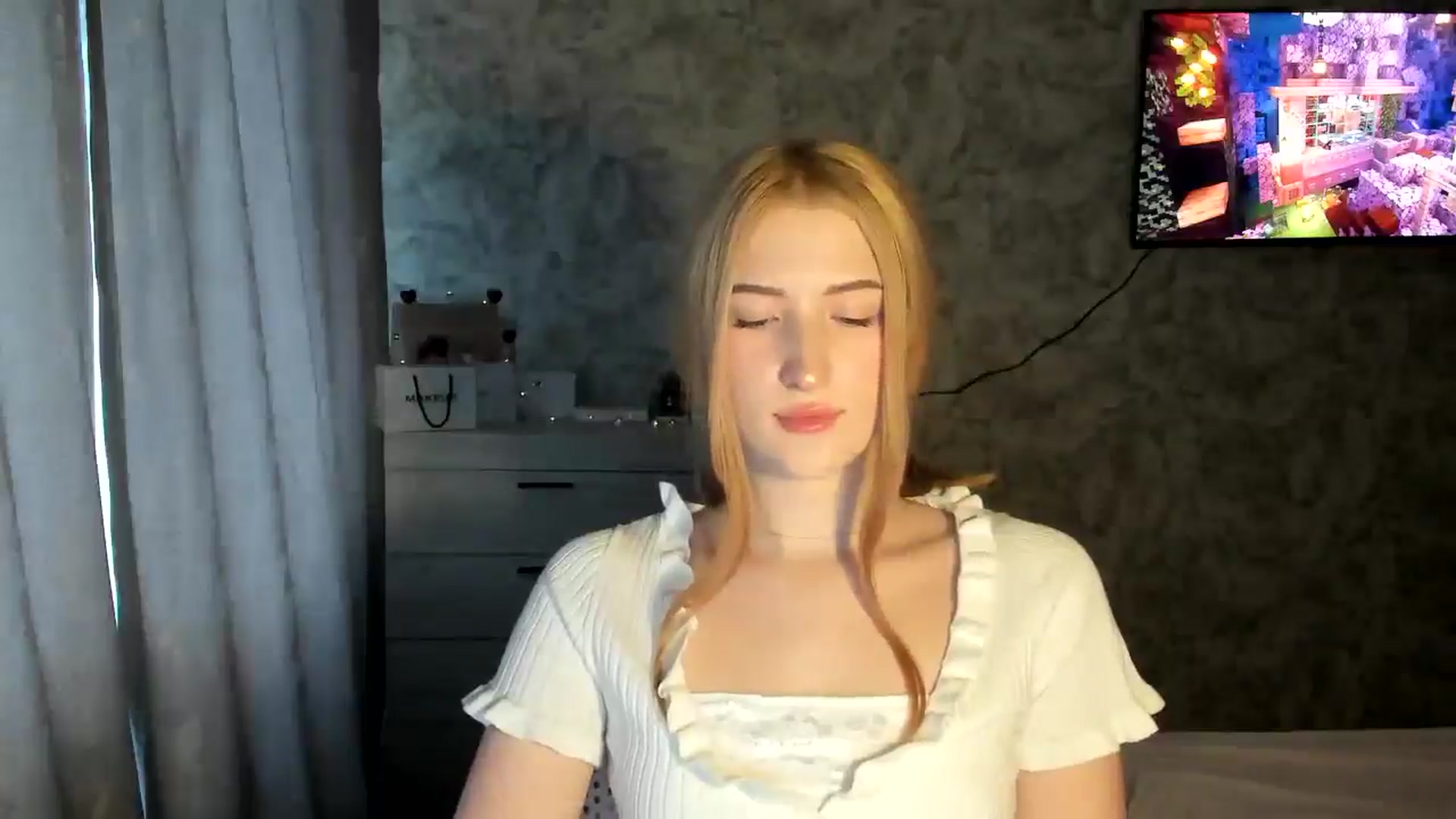 Gallery image thumbnail from Ilona_Here's myfreecams stream on, 02/24/2026, 13:52 image 9 of 20