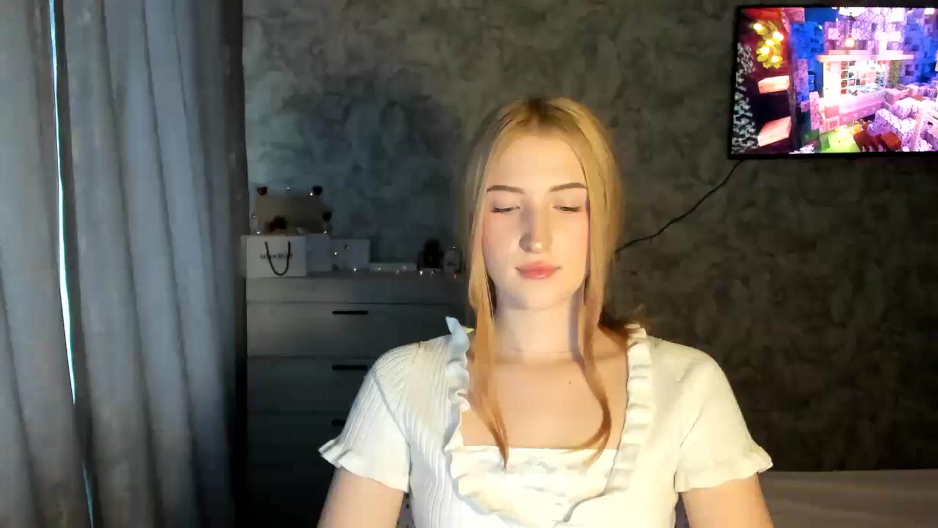 Gallery image thumbnail from Ilona_Here's myfreecams stream on, 02/24/2026, 13:52 image 20 of 20