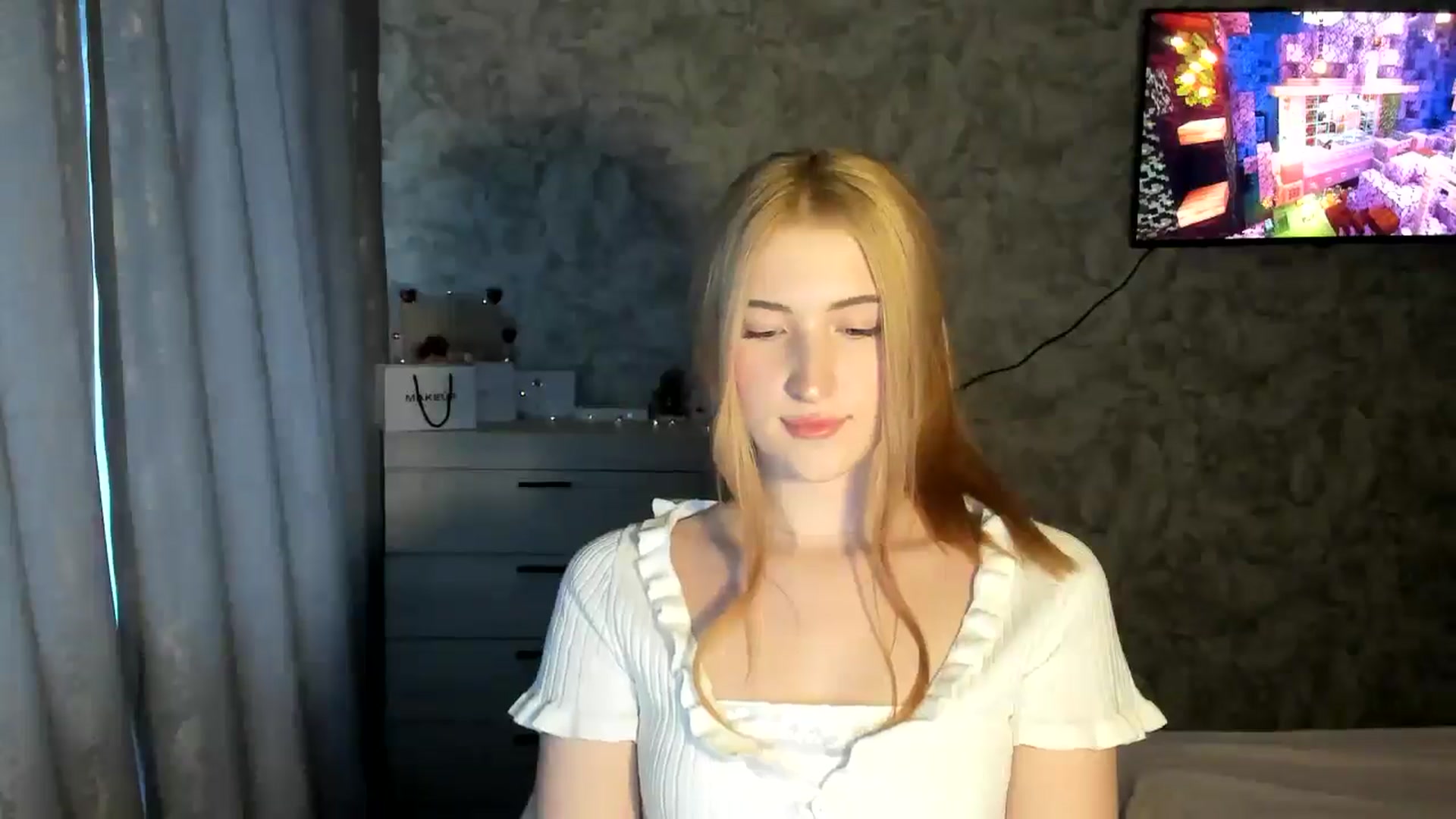 Gallery image thumbnail from Ilona_Here's myfreecams stream on, 02/24/2026, 14:25 image 8 of 20