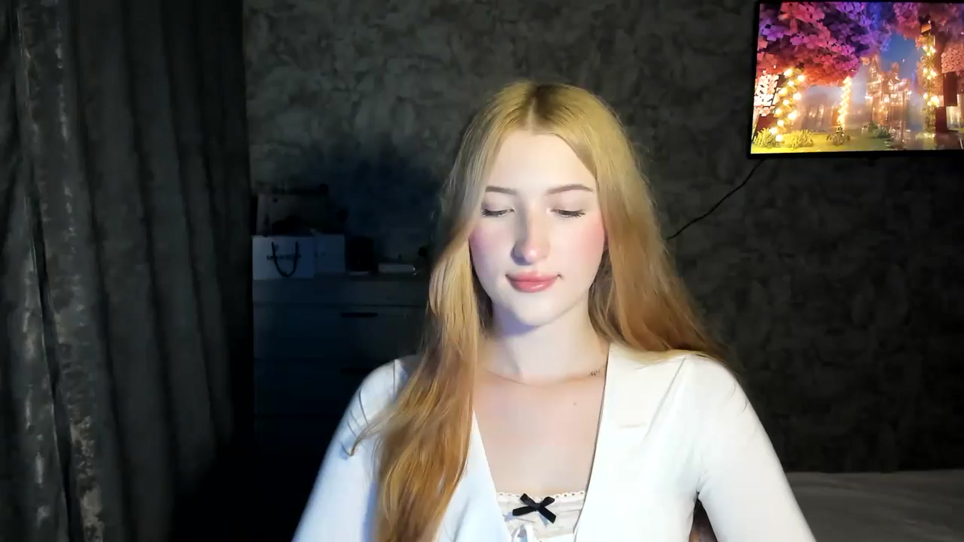 Gallery image thumbnail from Ilona_Here's myfreecams stream on, 02/28/2026, 17:21 image 12 of 20