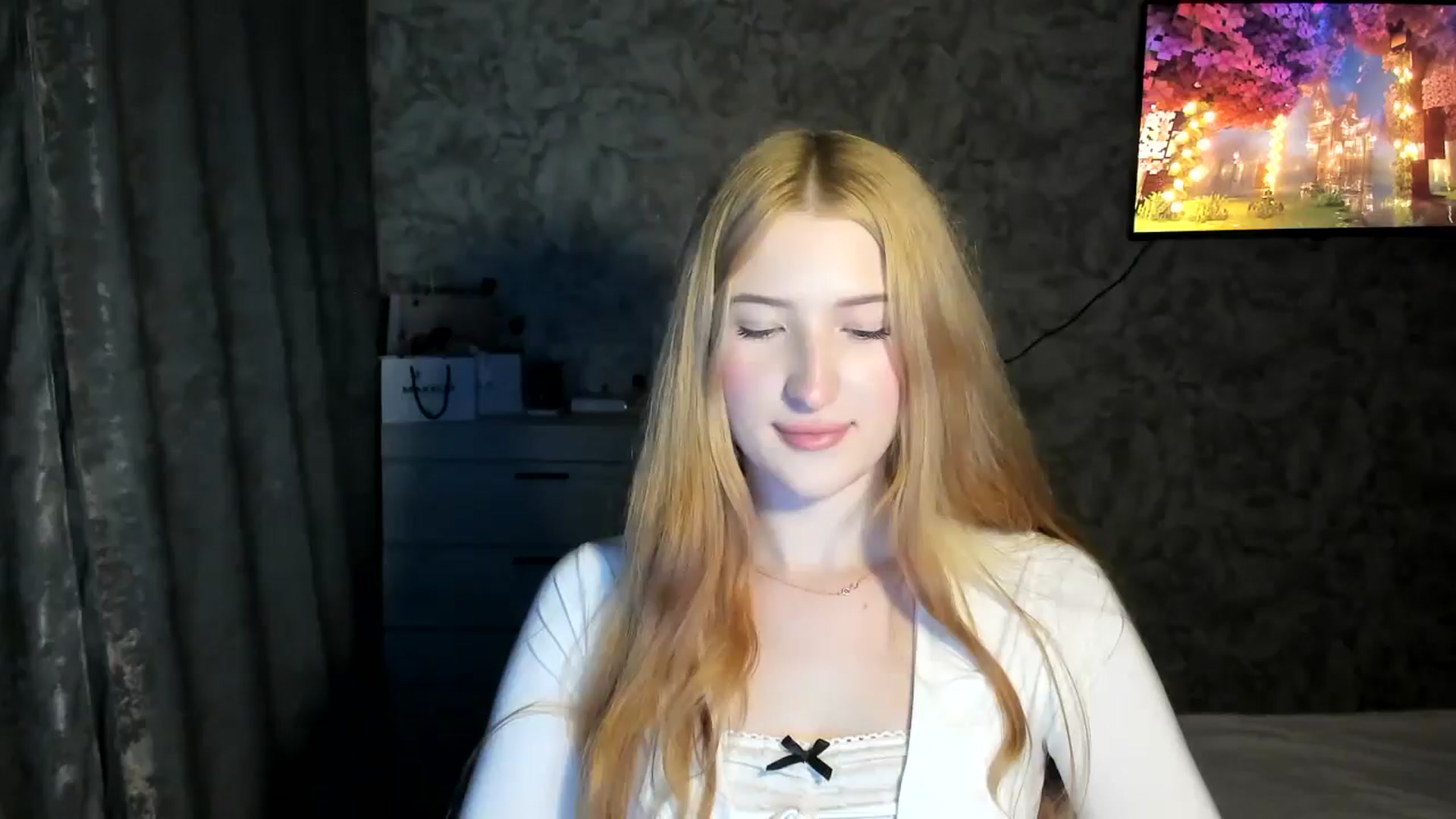 Gallery image thumbnail from Ilona_Here's myfreecams stream on, 02/28/2026, 18:32 image 17 of 20