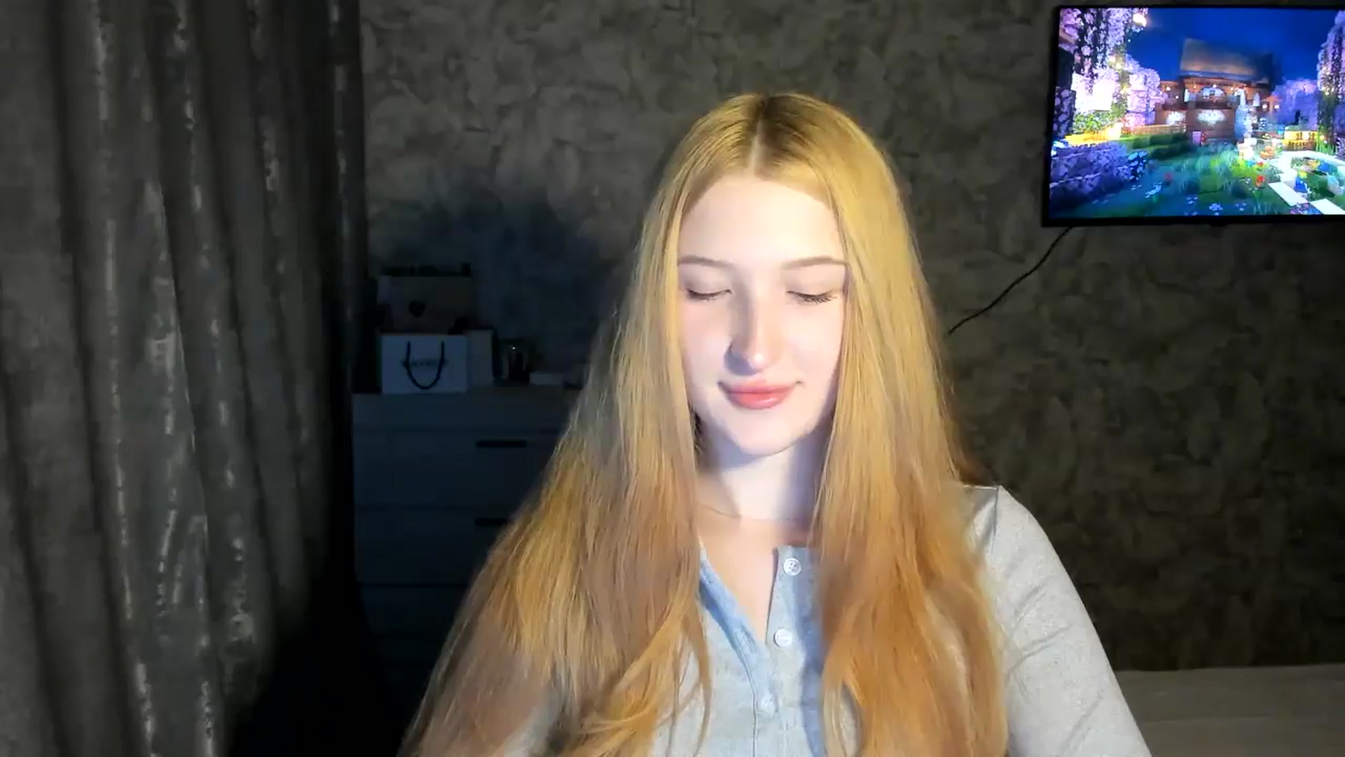 Gallery image thumbnail from Ilona_Here's myfreecams stream on, 03/06/2026, 17:28 image 14 of 20