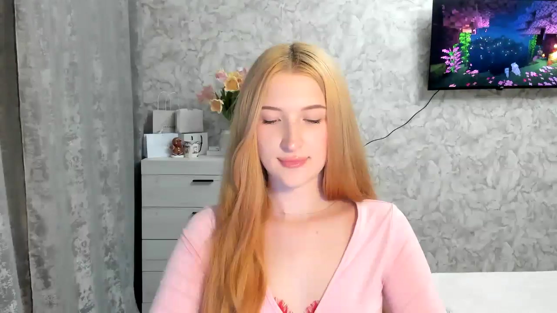 Gallery image thumbnail from Ilona_Here's myfreecams stream on, 03/10/2026, 17:16 image 15 of 20