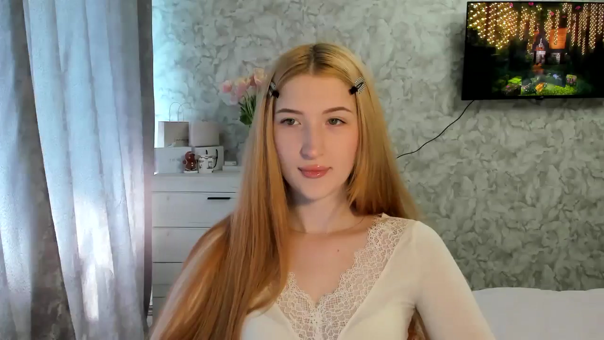 Gallery image thumbnail from Ilona_Here's myfreecams stream on, 03/11/2026, 10:25 image 8 of 20
