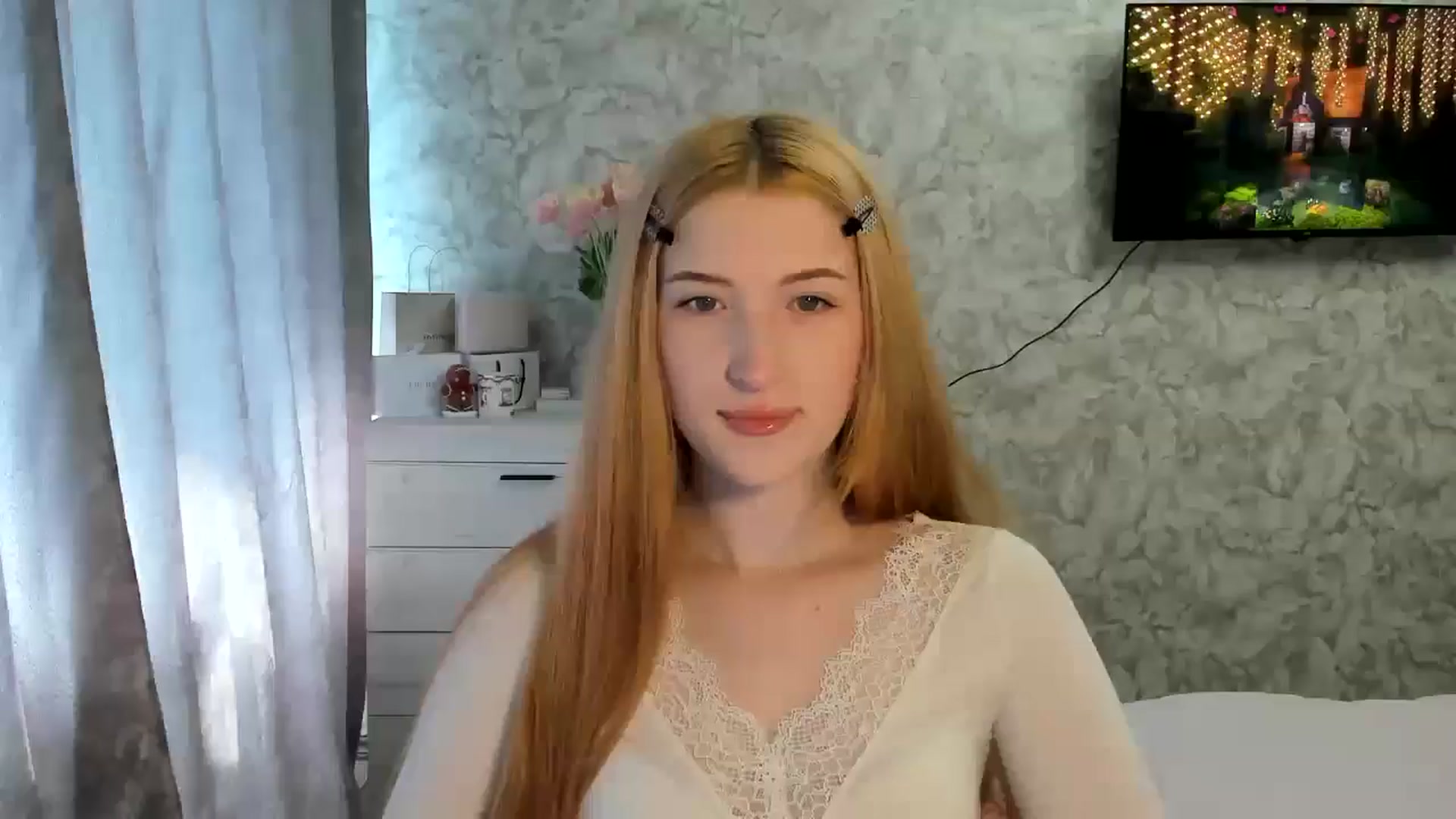 Gallery image thumbnail from Ilona_Here's myfreecams stream on, 03/11/2026, 10:25 image 10 of 20