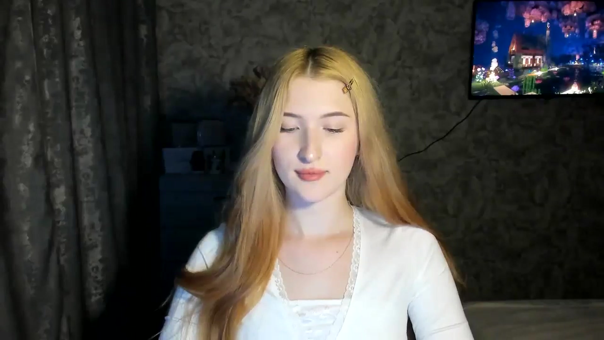 Gallery image thumbnail from Ilona_Here's myfreecams stream on, 03/12/2026, 17:24 image 7 of 20
