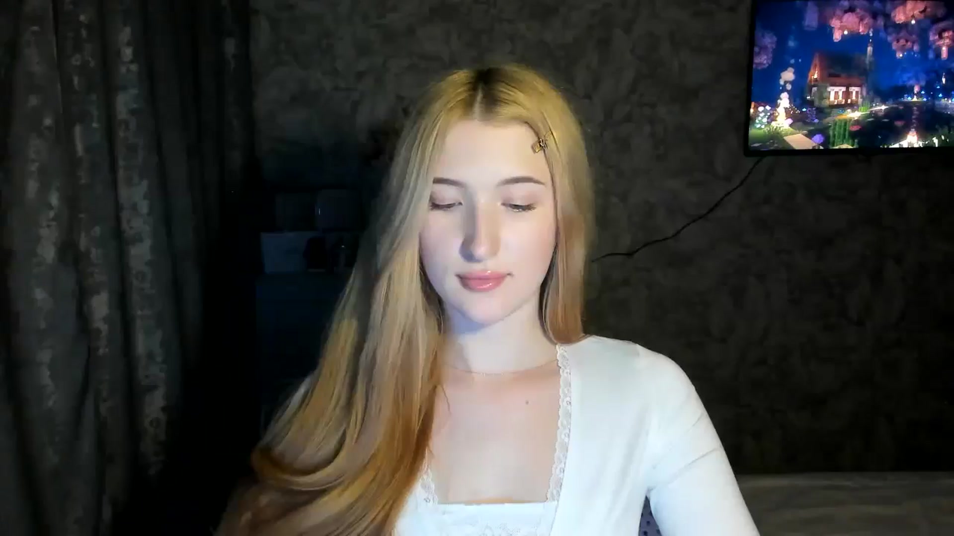 Gallery image thumbnail from Ilona_Here's myfreecams stream on, 03/12/2026, 19:40 image 2 of 20