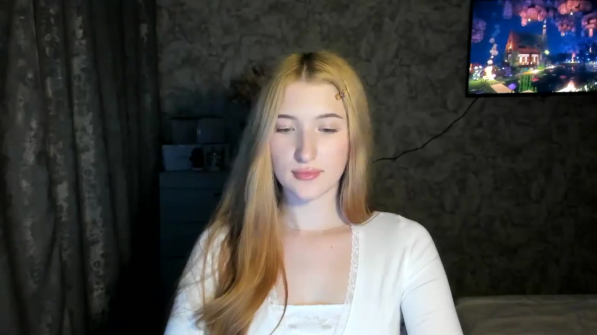 Gallery image thumbnail from Ilona_Here's myfreecams stream on, 03/12/2026, 19:40 image 13 of 20