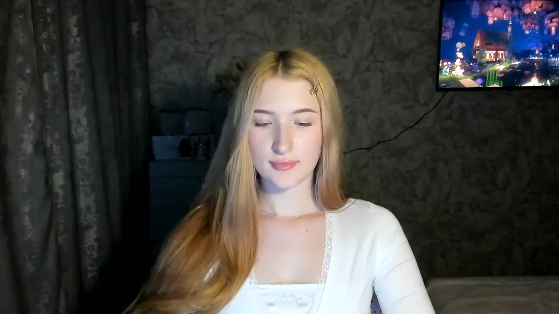 Gallery image thumbnail from Ilona_Here's myfreecams stream on, 03/12/2026, 19:40 image 20 of 20