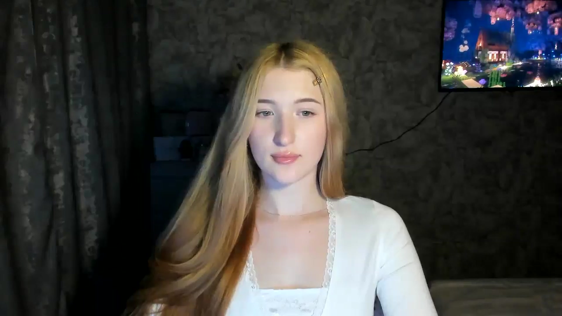 Gallery image thumbnail from Ilona_Here's myfreecams stream on, 03/12/2026, 19:40 image 4 of 20