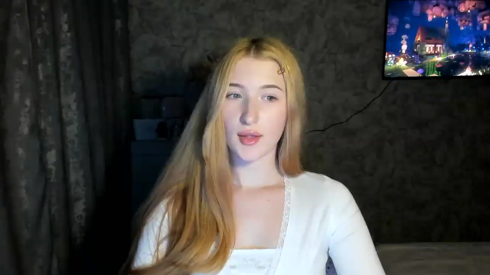 Gallery image thumbnail from Ilona_Here's myfreecams stream on, 03/12/2026, 19:40 image 9 of 20