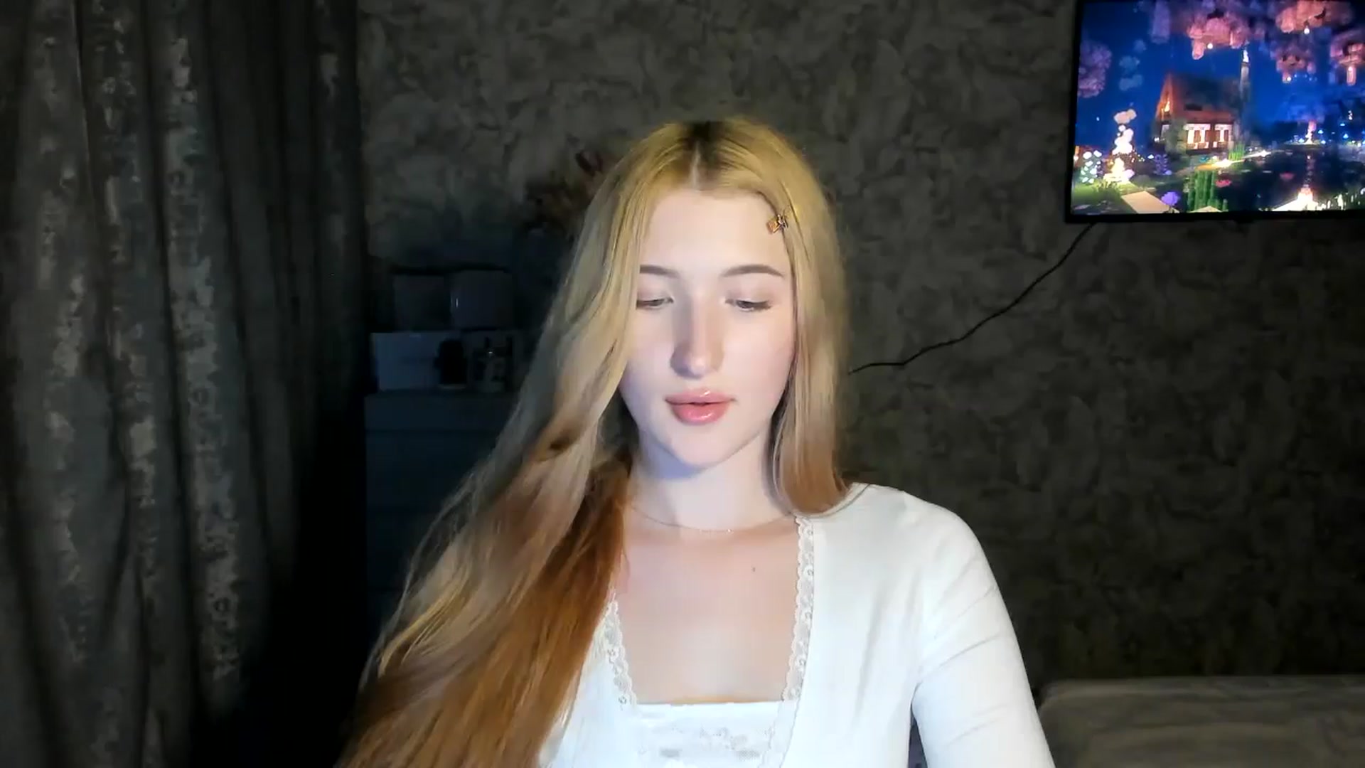 Gallery image thumbnail from Ilona_Here's myfreecams stream on, 03/12/2026, 19:40 image 16 of 20