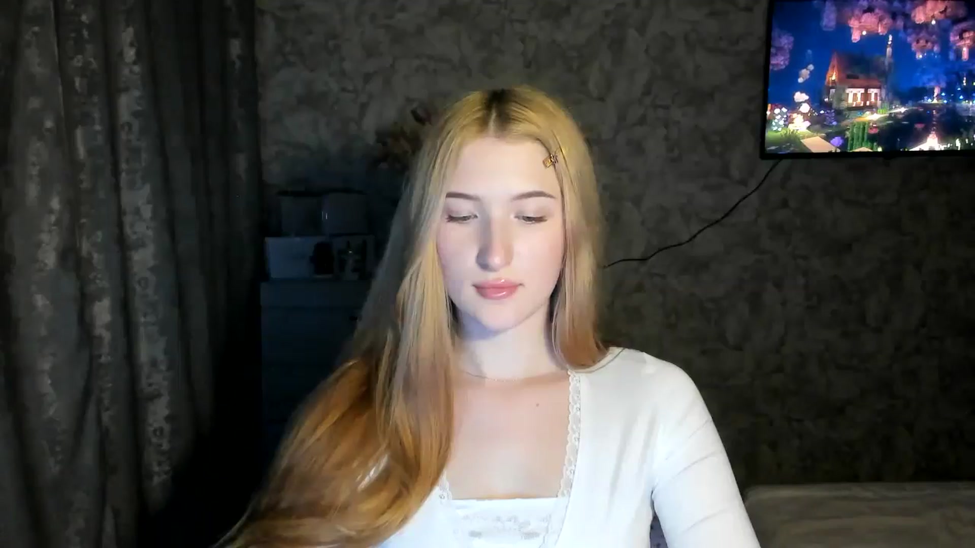 Gallery image thumbnail from Ilona_Here's myfreecams stream on, 03/12/2026, 19:40 image 19 of 20