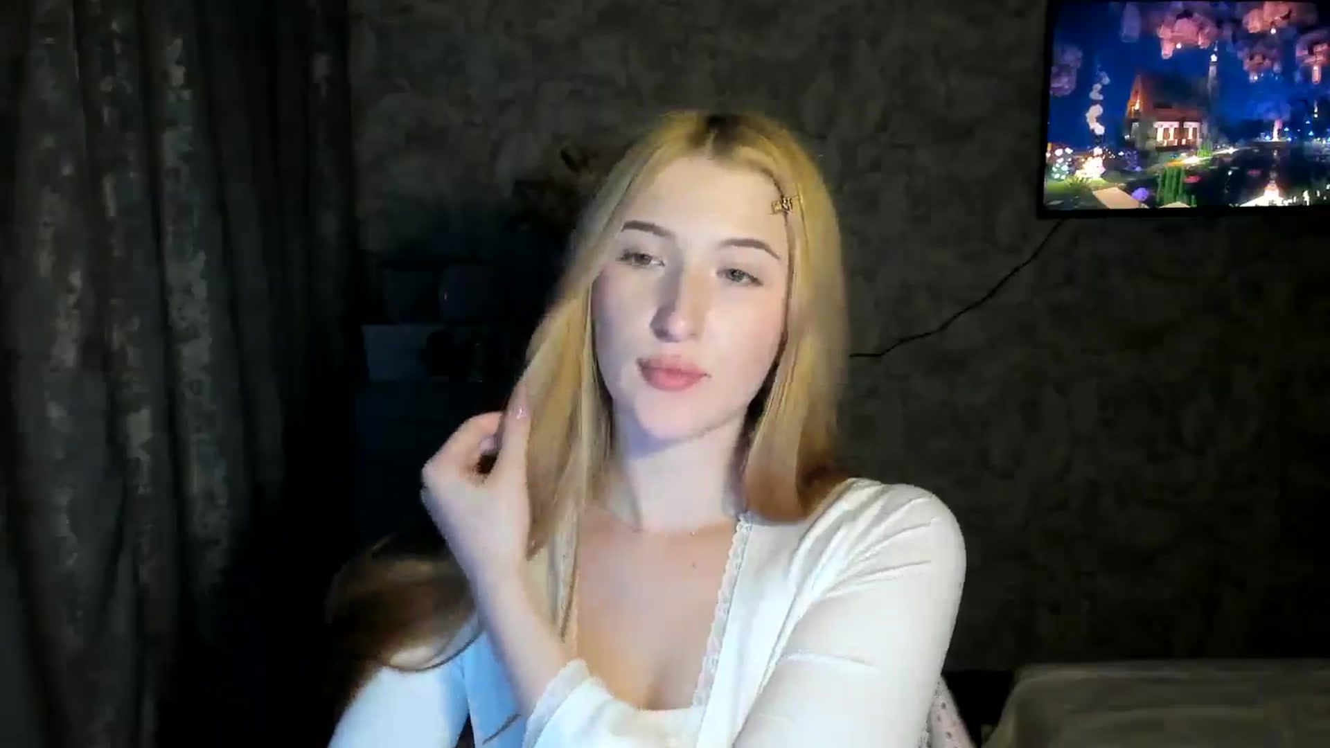 Gallery image thumbnail from Ilona_Here's myfreecams stream on, 03/12/2026, 20:17 image 17 of 20