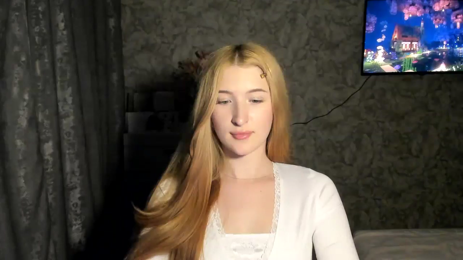 Gallery image thumbnail from Ilona_Here's myfreecams stream on, 03/12/2026, 20:17 image 12 of 20
