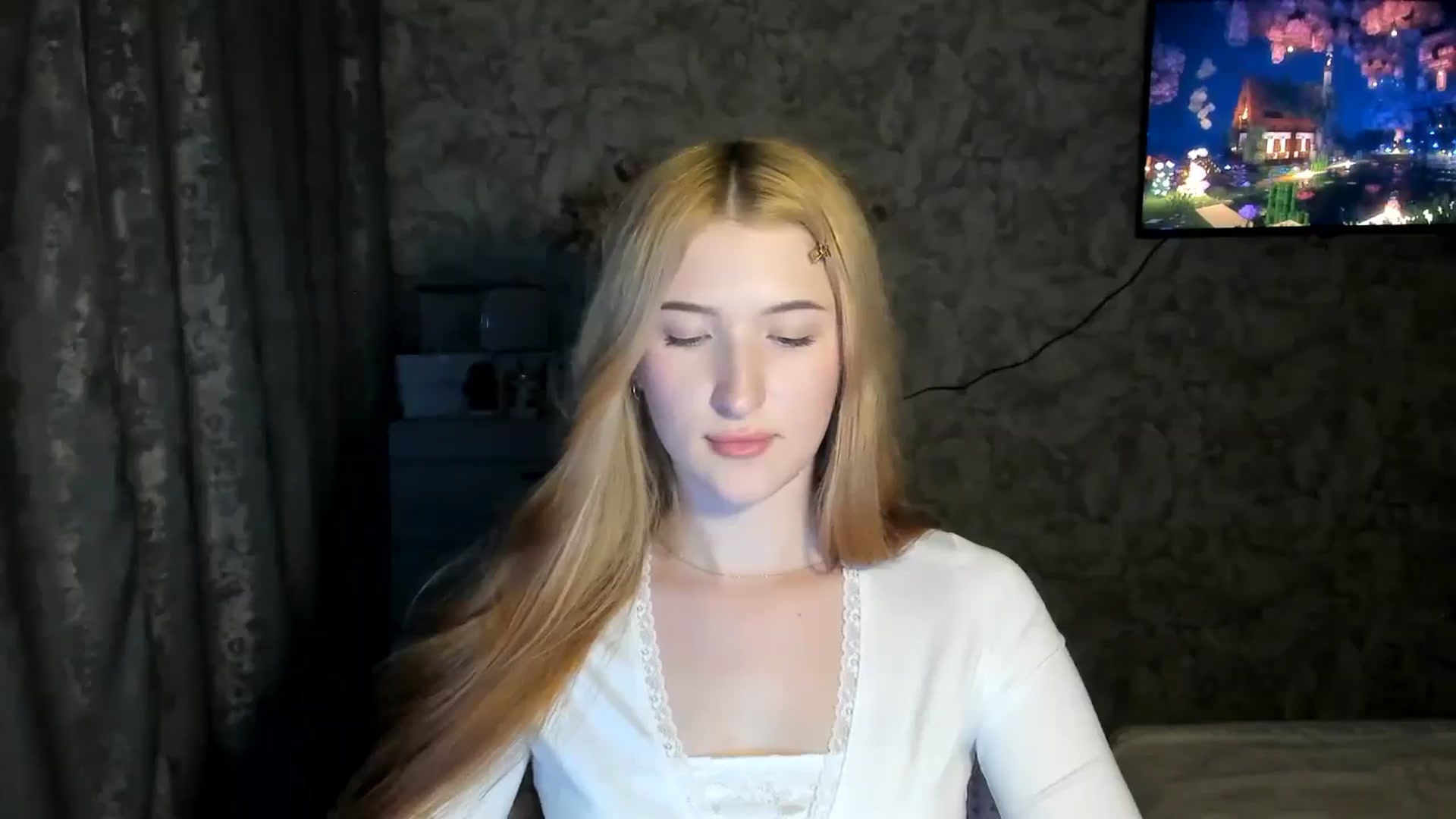 Gallery image thumbnail from Ilona_Here's myfreecams stream on, 03/12/2026, 20:17 image 20 of 20