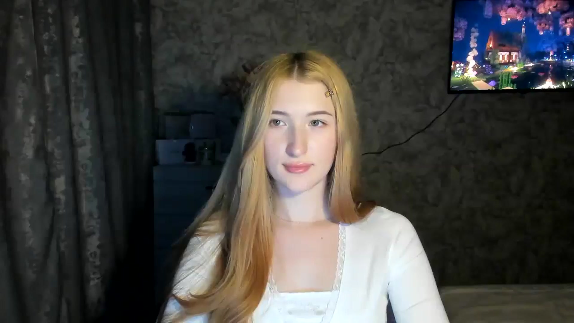 Gallery image thumbnail from Ilona_Here's myfreecams stream on, 03/12/2026, 20:17 image 9 of 20