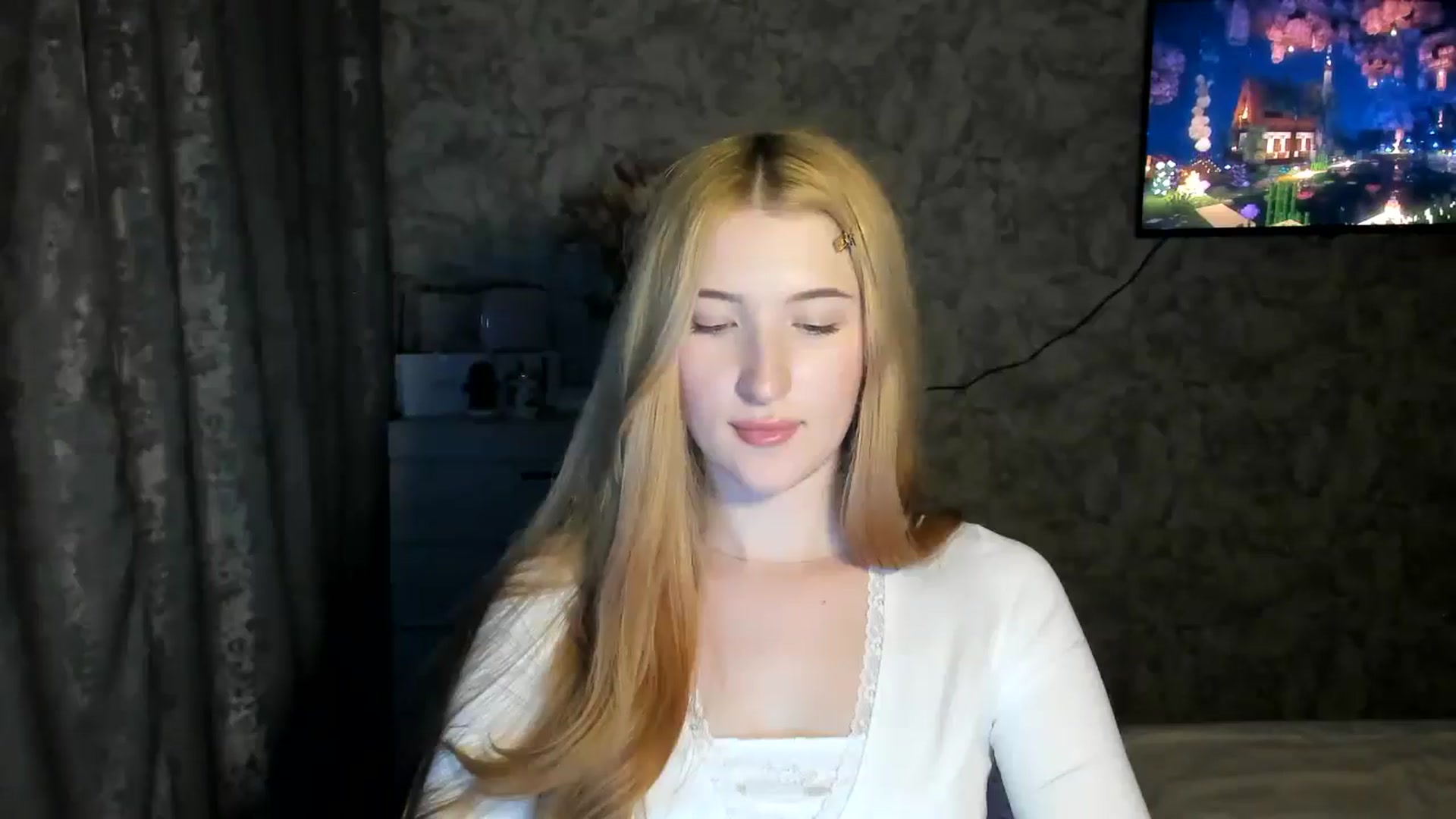 Gallery image thumbnail from Ilona_Here's myfreecams stream on, 03/12/2026, 20:17 image 10 of 20
