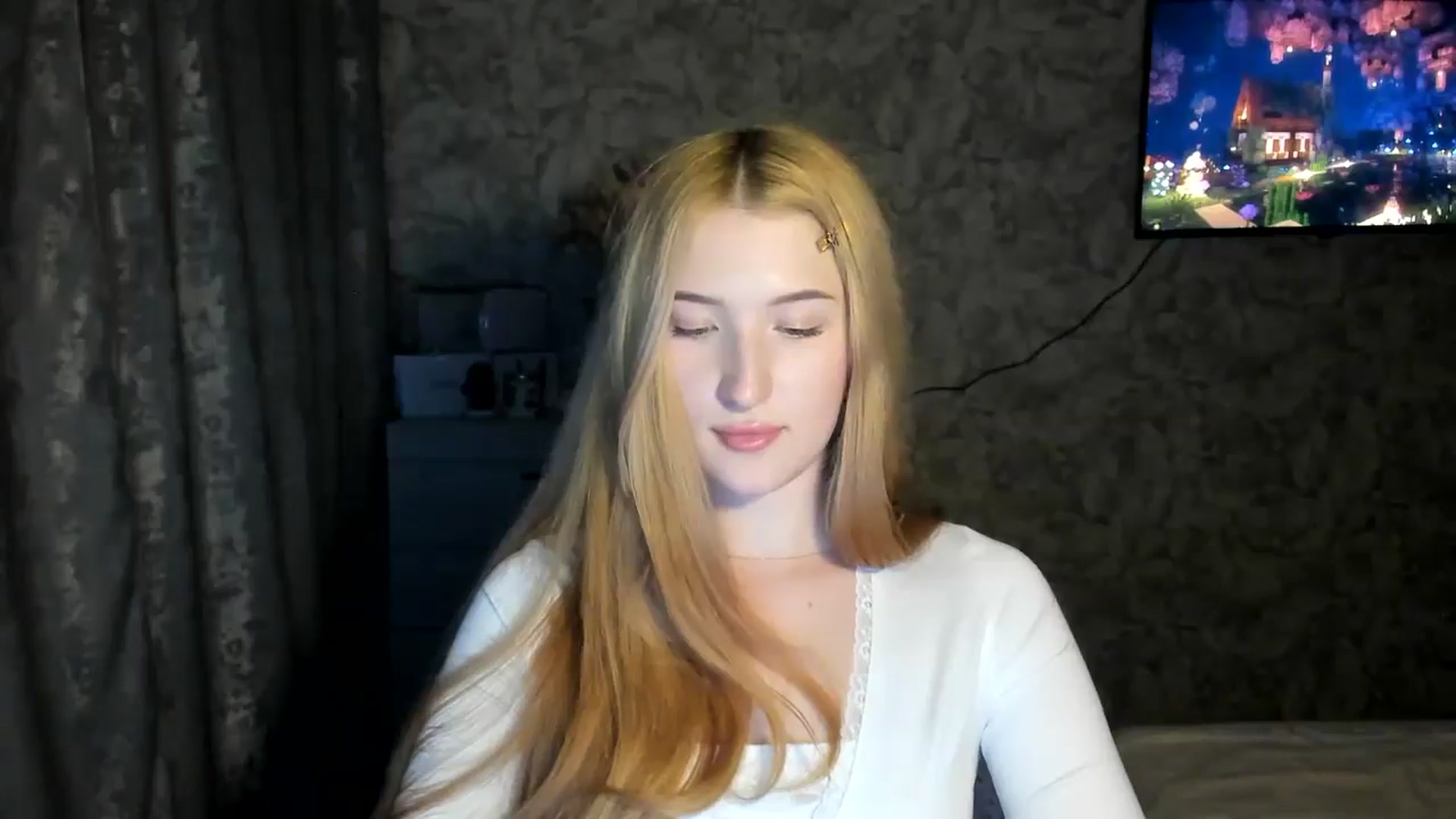 Gallery image thumbnail from Ilona_Here's myfreecams stream on, 03/12/2026, 20:17 image 8 of 20