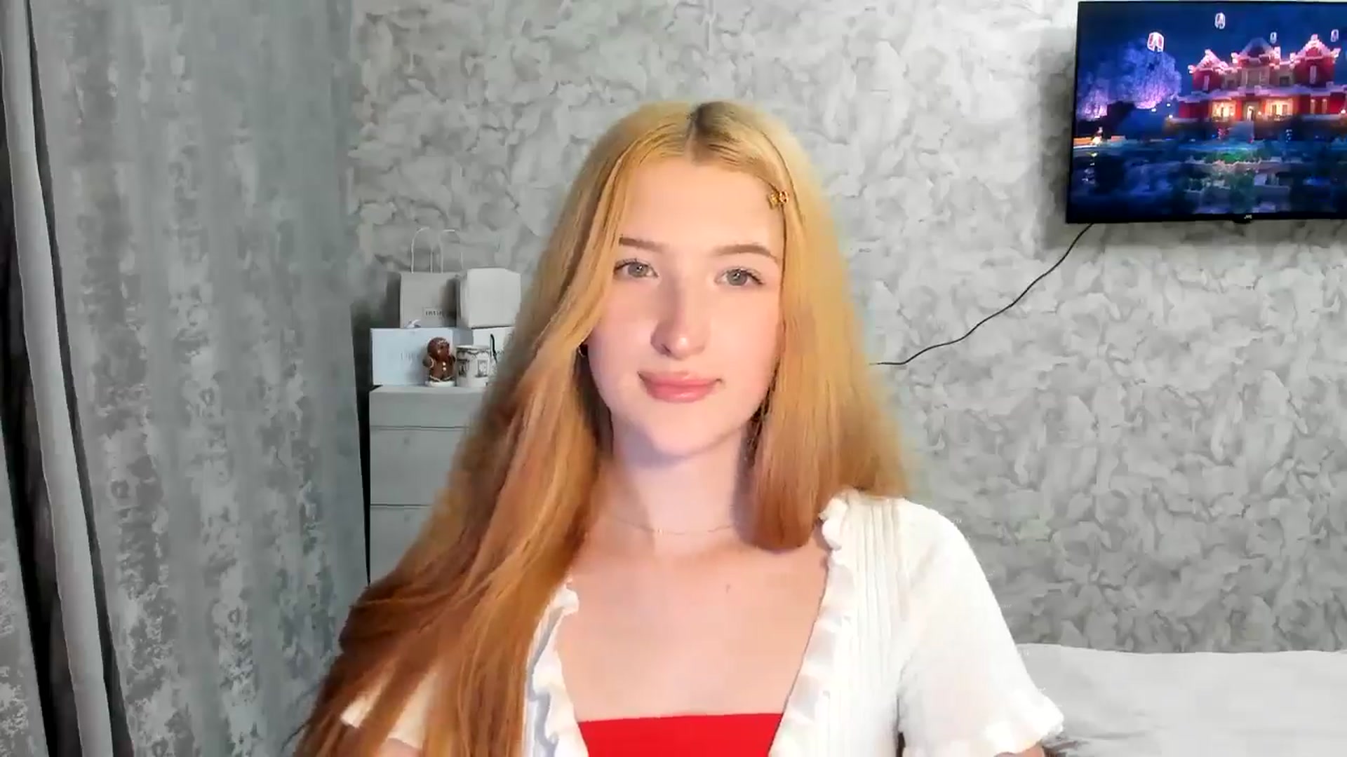 Gallery image thumbnail from Ilona_Here's myfreecams stream on, 03/15/2026, 24:04 image 8 of 20
