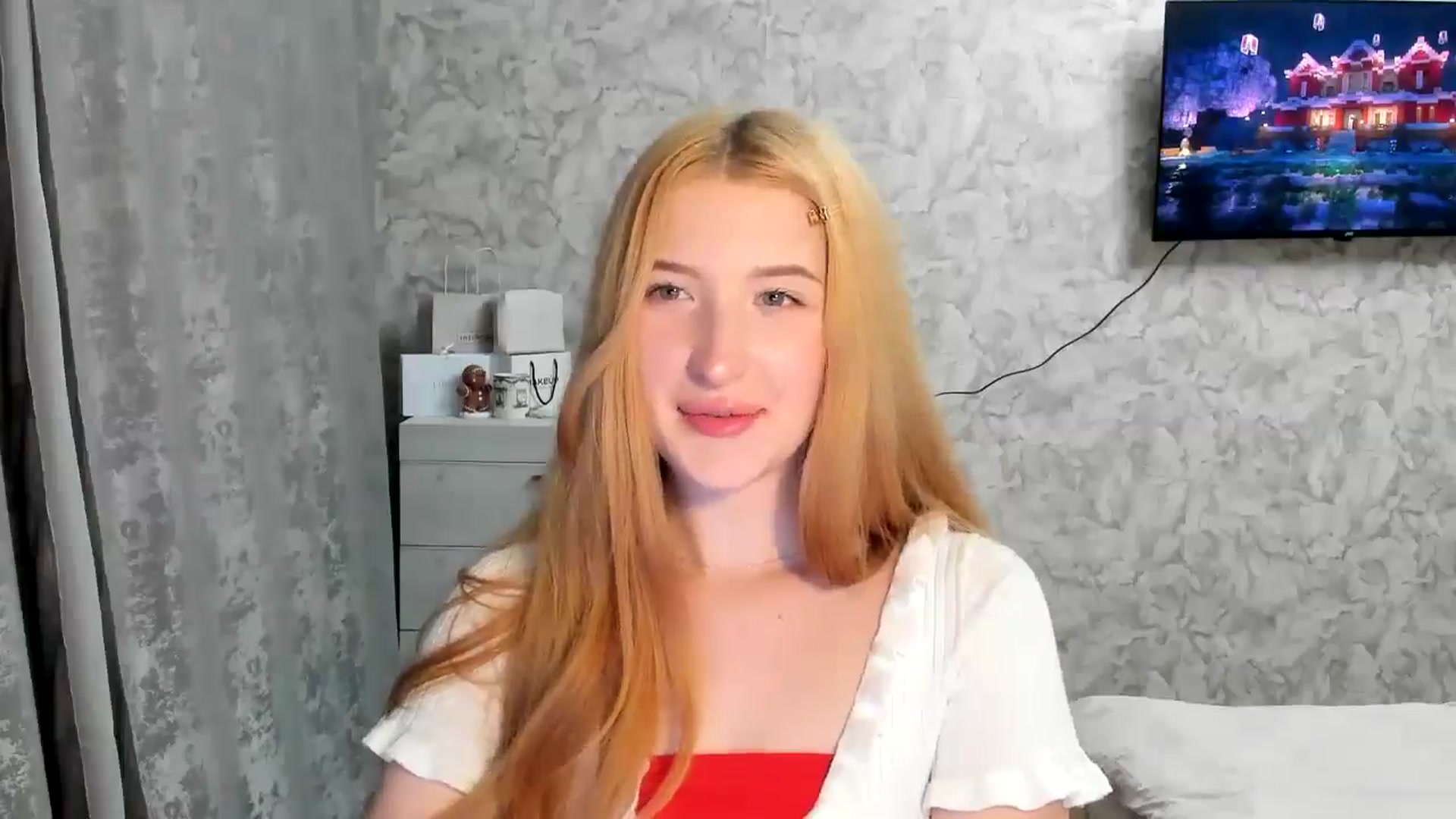 Gallery image thumbnail from Ilona_Here's myfreecams stream on, 03/15/2026, 24:04 image 20 of 20