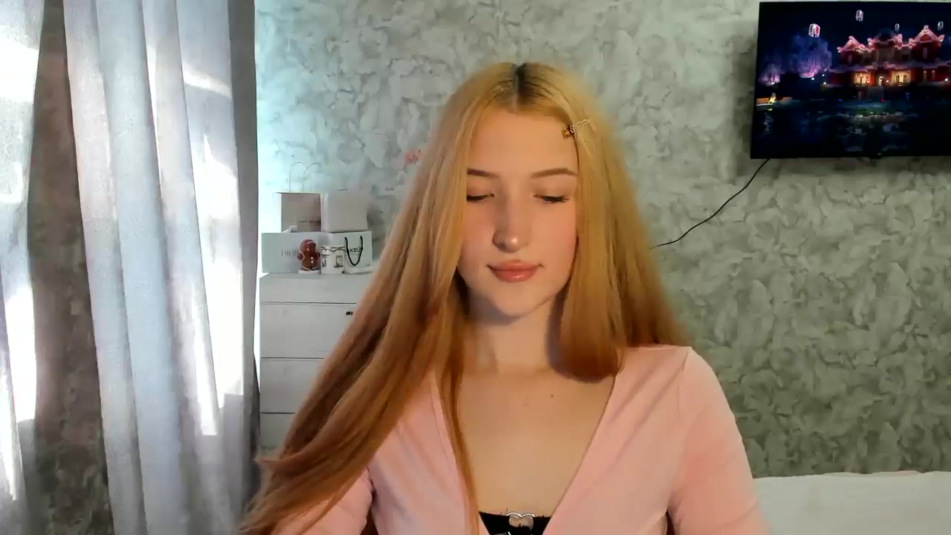 Gallery image thumbnail from Ilona_Here's myfreecams stream on, 03/15/2026, 12:30 image 14 of 20