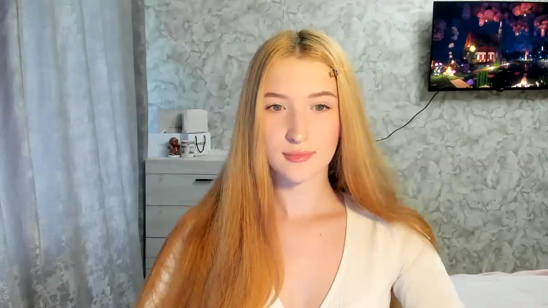 Gallery image thumbnail from Ilona_Here's myfreecams stream on, 03/17/2026, 13:11 image 5 of 20