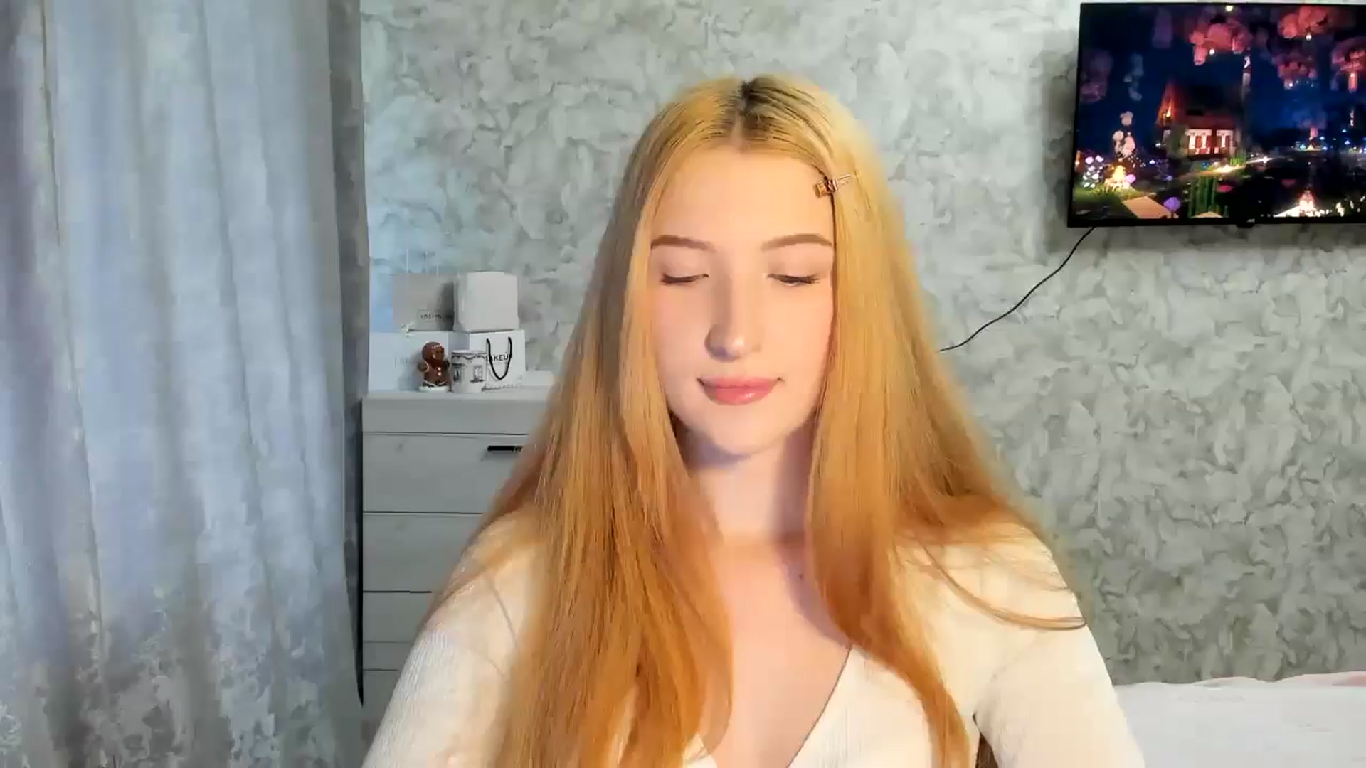 Gallery image thumbnail from Ilona_Here's myfreecams stream on, 03/17/2026, 13:11 image 3 of 20