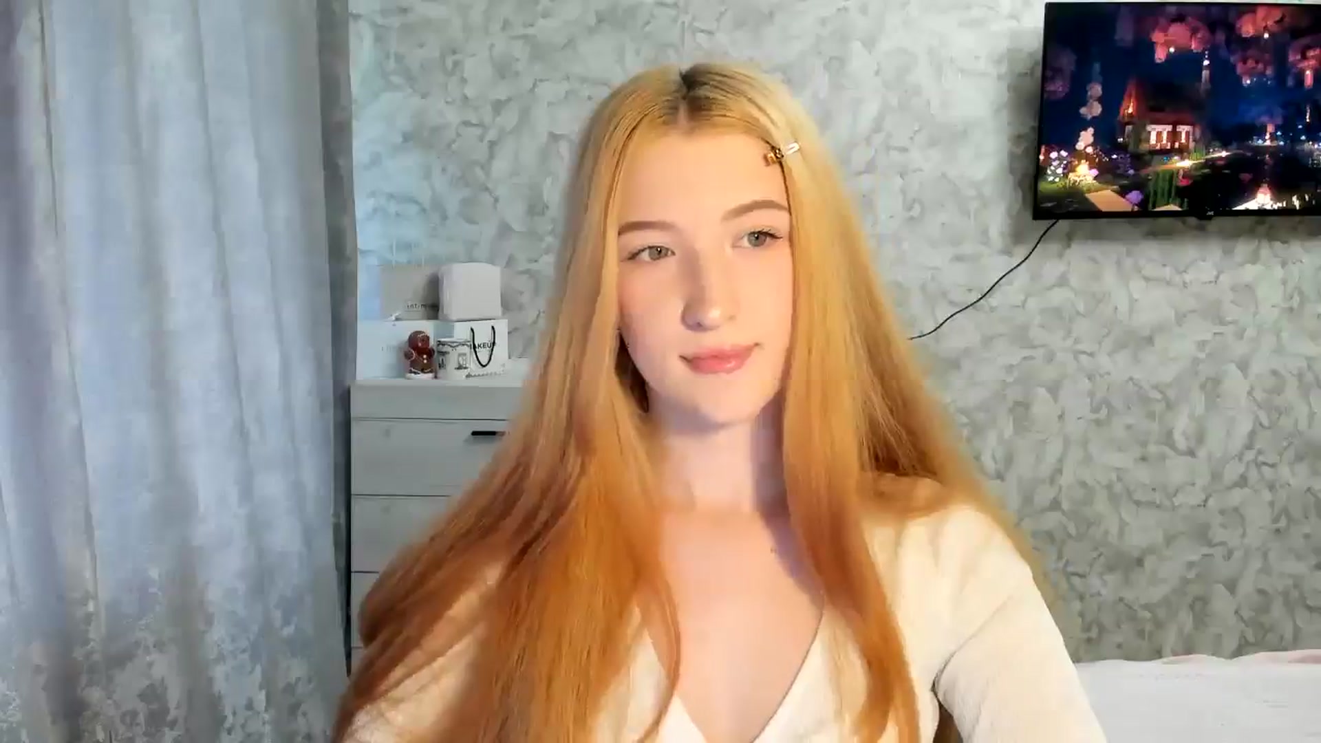 Gallery image thumbnail from Ilona_Here's myfreecams stream on, 03/17/2026, 13:11 image 16 of 20