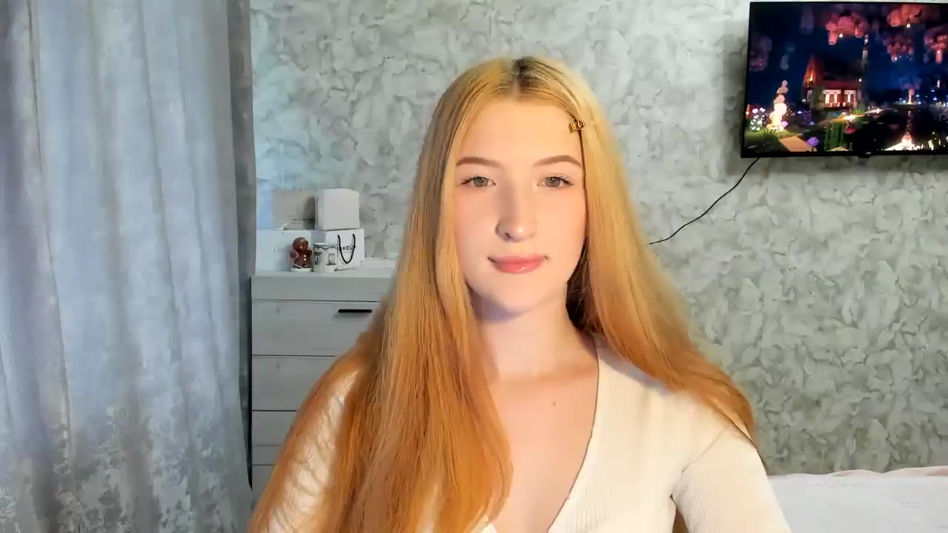 Gallery image thumbnail from Ilona_Here's myfreecams stream on, 03/17/2026, 13:11 image 7 of 20