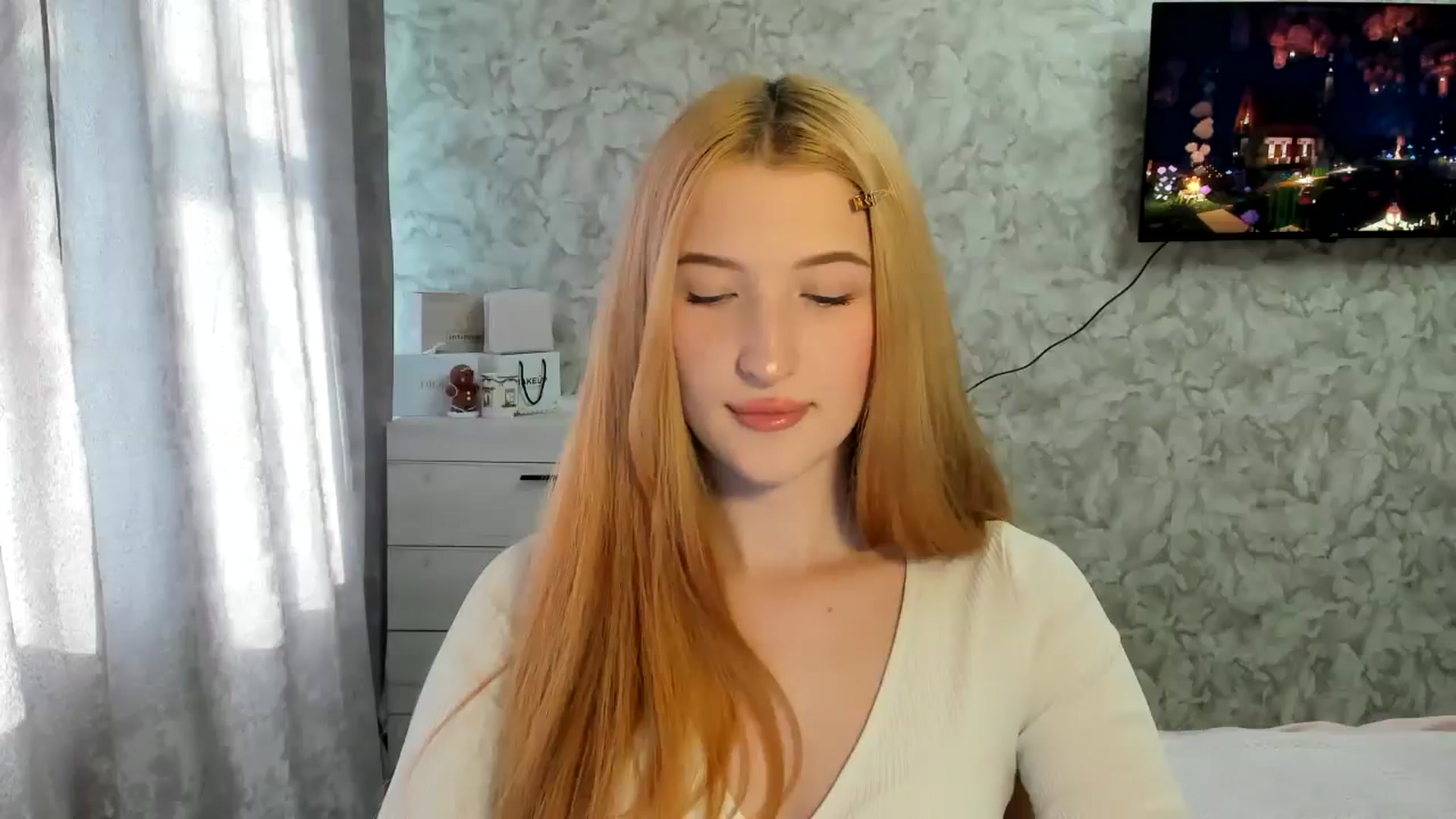 Gallery image thumbnail from Ilona_Here's myfreecams stream on, 03/17/2026, 14:25 image 2 of 20