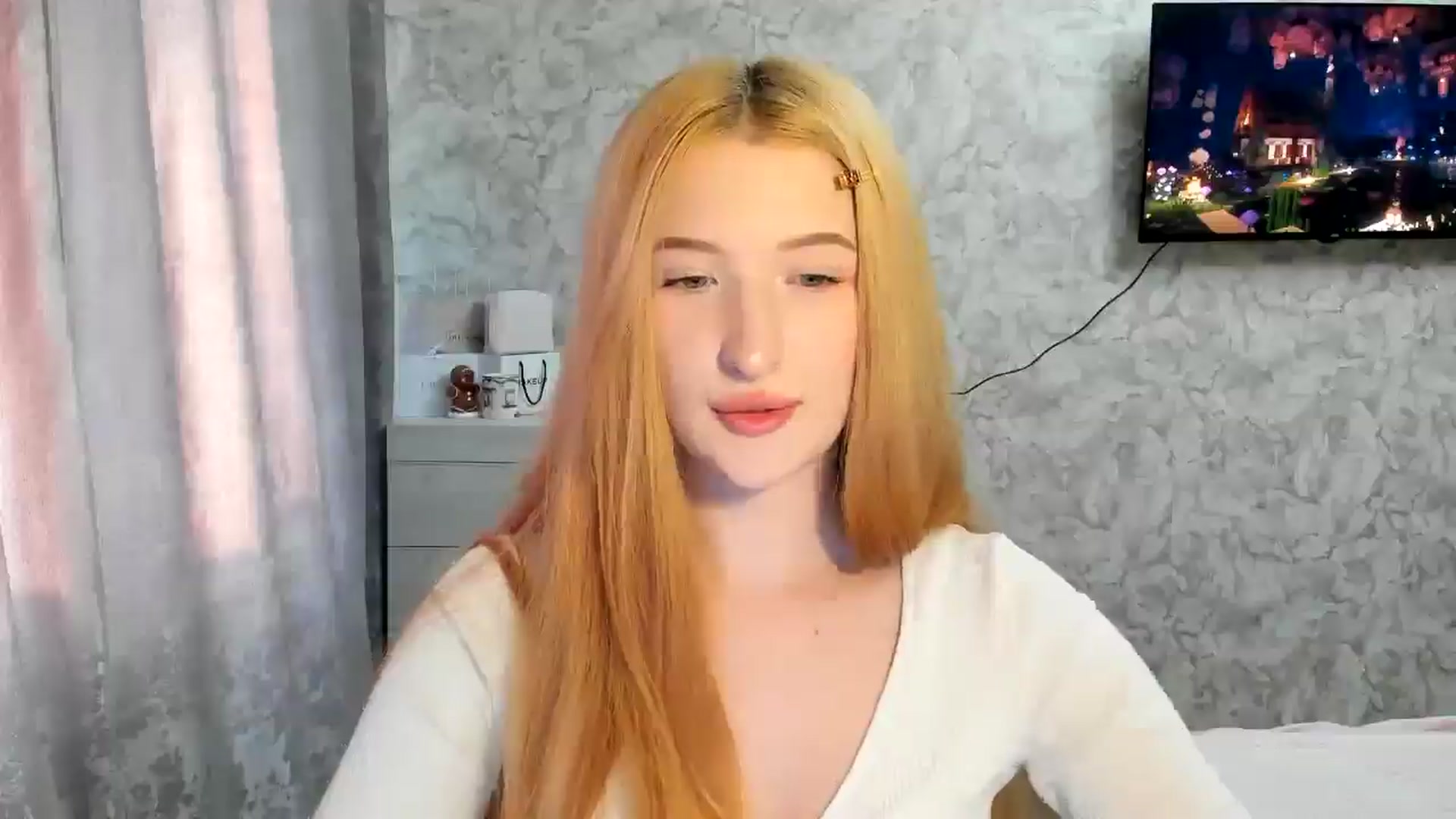 Gallery image thumbnail from Ilona_Here's myfreecams stream on, 03/17/2026, 15:16 image 7 of 20