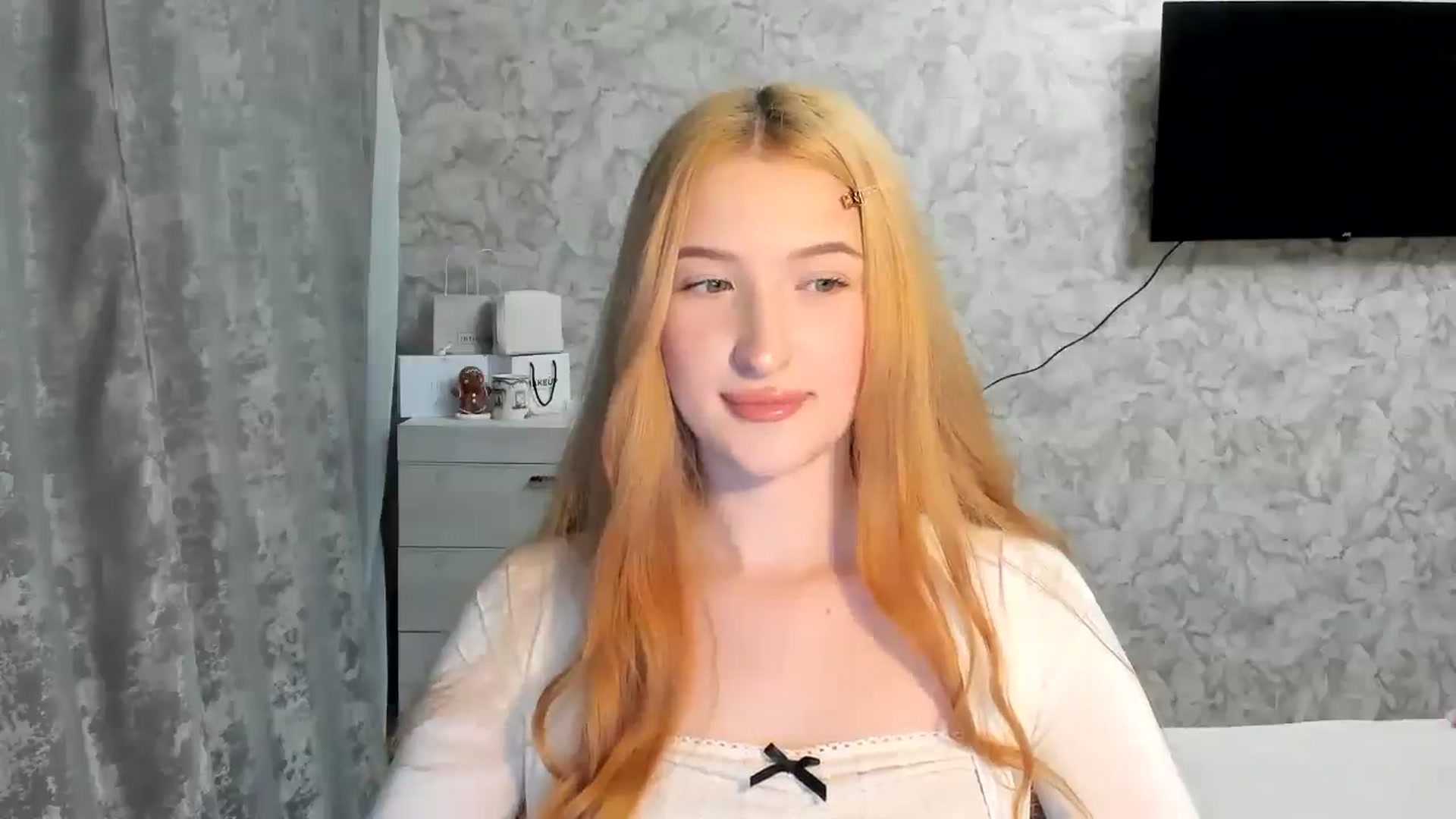 Gallery image thumbnail from Ilona_Here's myfreecams stream on, 03/18/2026, 19:04 image 10 of 20