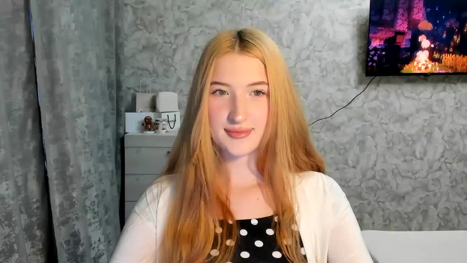 Gallery image thumbnail from Ilona_Here's myfreecams stream on, 03/19/2026, 16:30 image 6 of 20