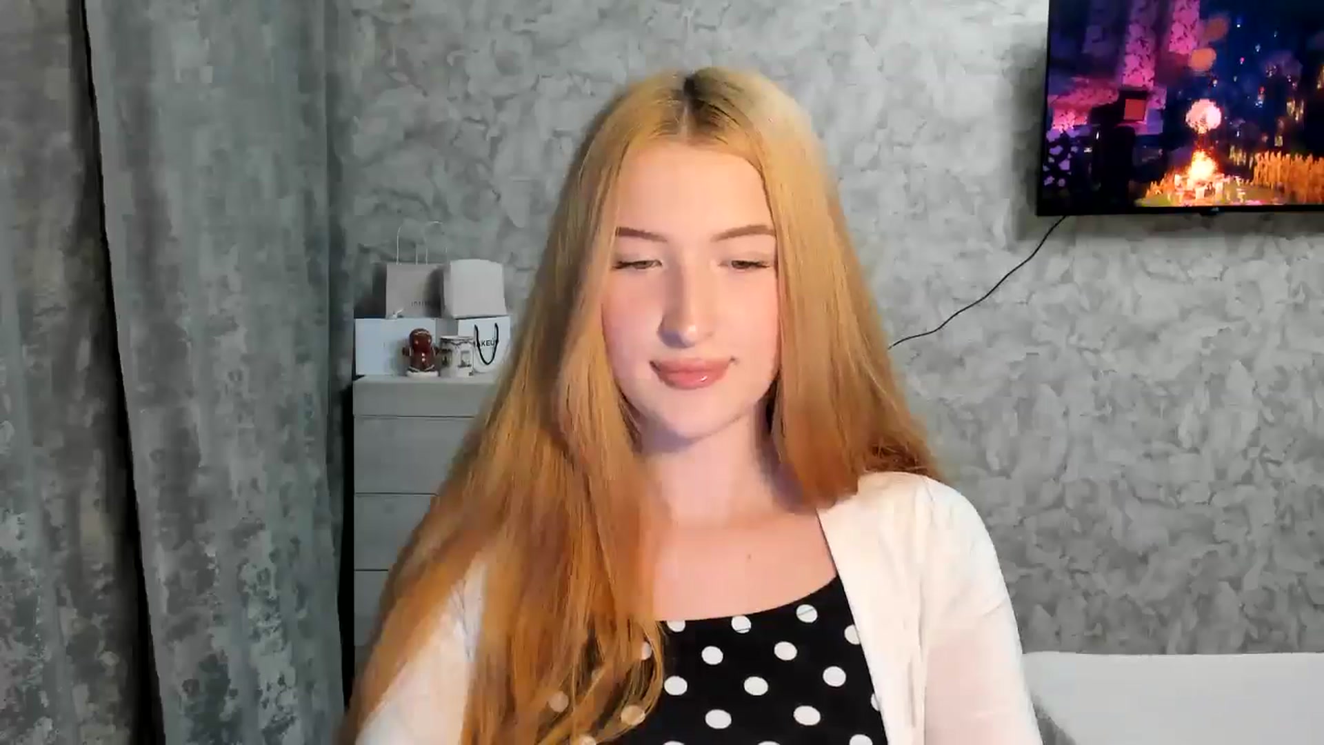 Gallery image thumbnail from Ilona_Here's myfreecams stream on, 03/19/2026, 16:30 image 16 of 20
