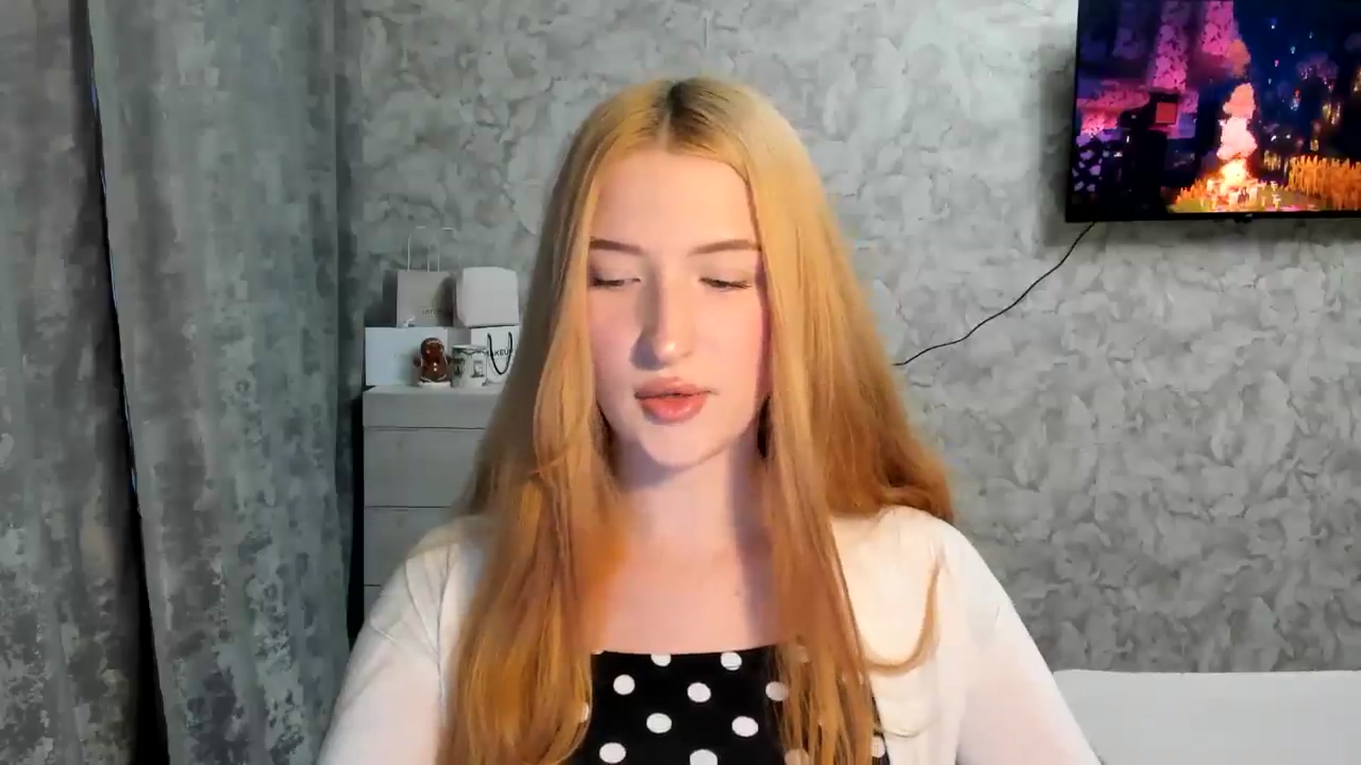Gallery image thumbnail from Ilona_Here's myfreecams stream on, 03/19/2026, 16:30 image 8 of 20