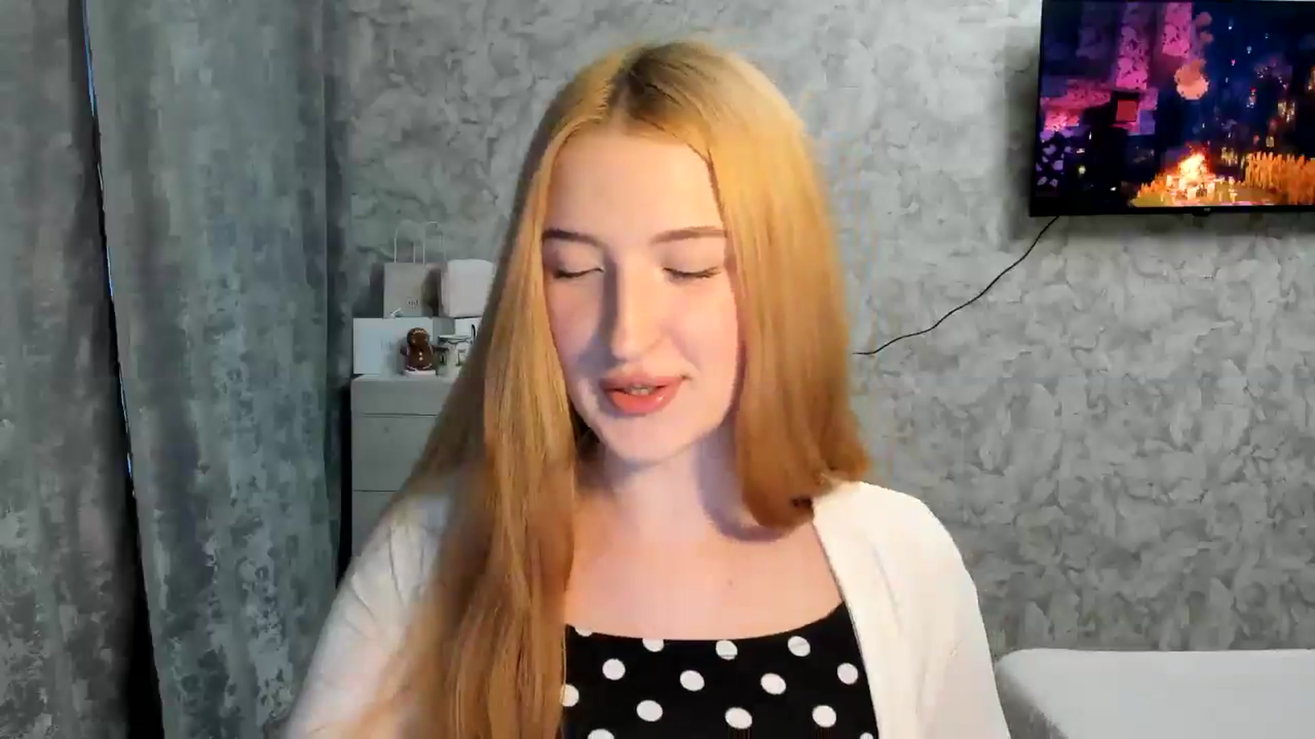 Gallery image thumbnail from Ilona_Here's myfreecams stream on, 03/19/2026, 16:30 image 3 of 20