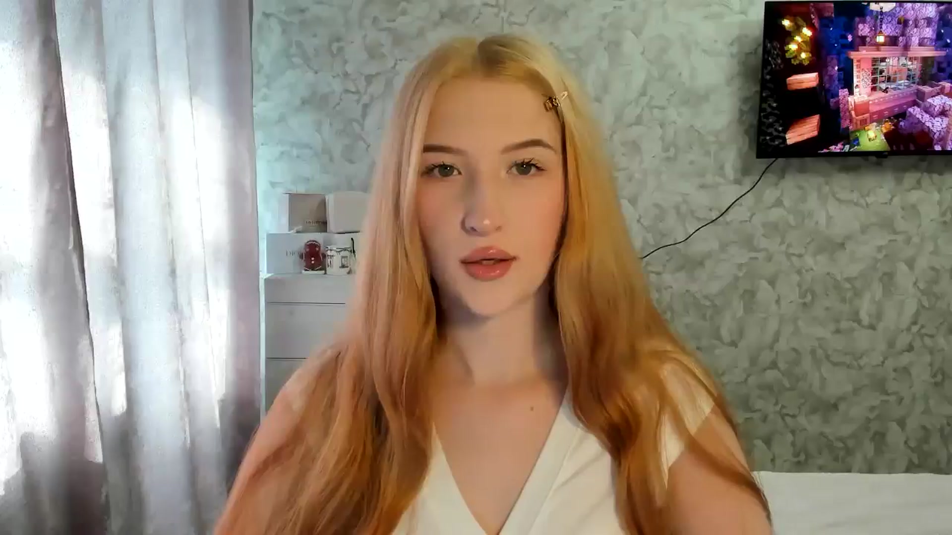 Gallery image thumbnail from Ilona_Here's myfreecams stream on, 03/22/2026, 12:28 image 1 of 20