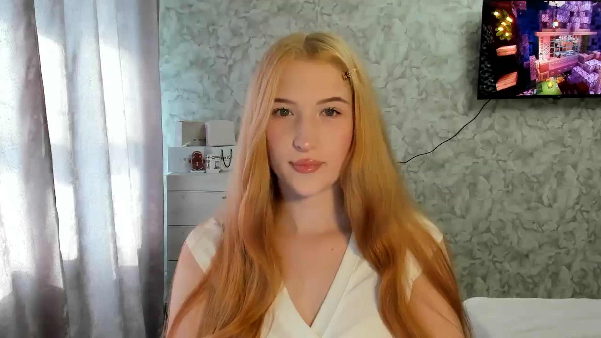 Gallery image thumbnail from Ilona_Here's myfreecams stream on, 03/22/2026, 12:28 image 18 of 20