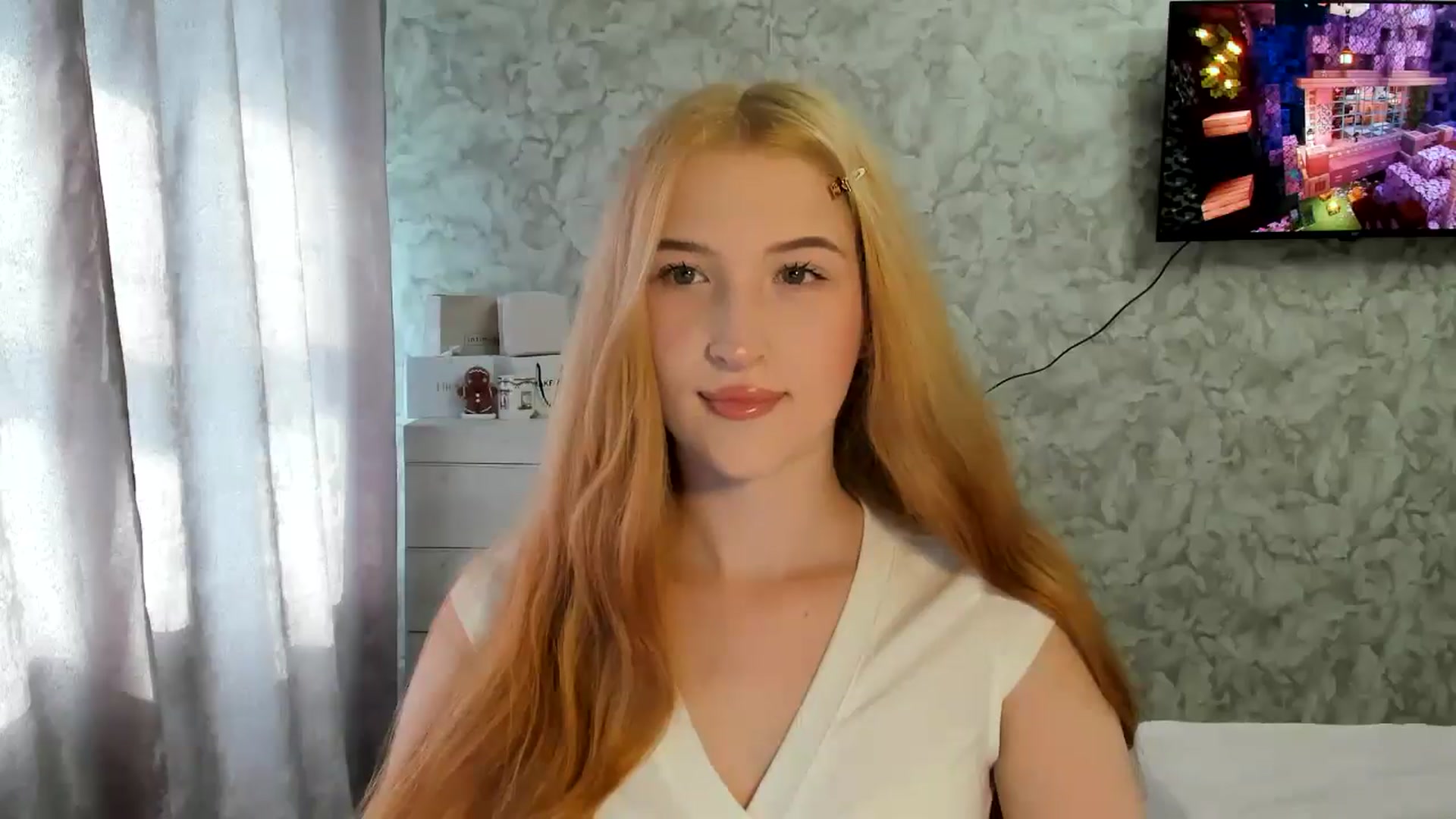 Gallery image thumbnail from Ilona_Here's myfreecams stream on, 03/22/2026, 12:28 image 15 of 20