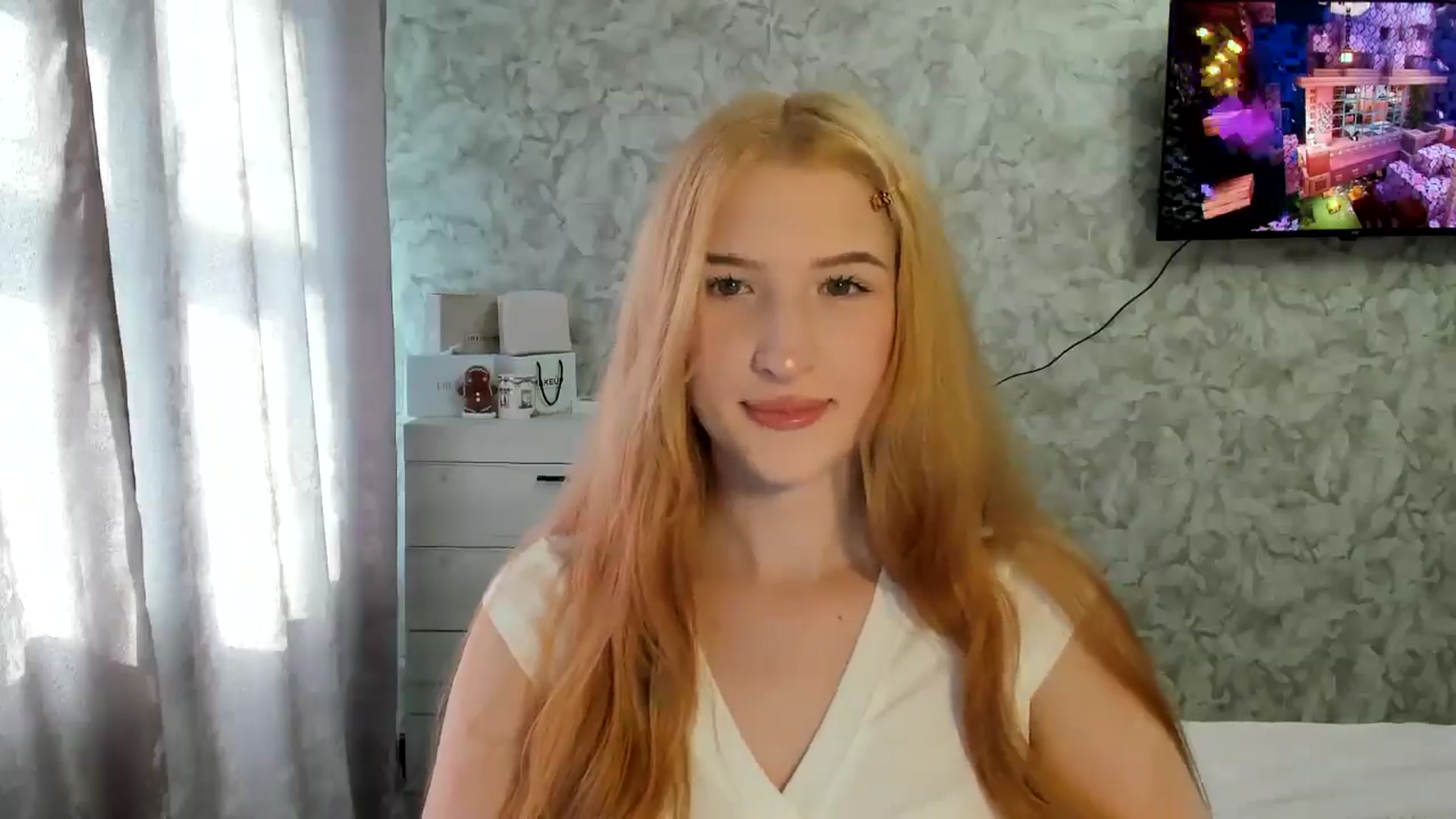 Gallery image thumbnail from Ilona_Here's myfreecams stream on, 03/22/2026, 13:27 image 11 of 20