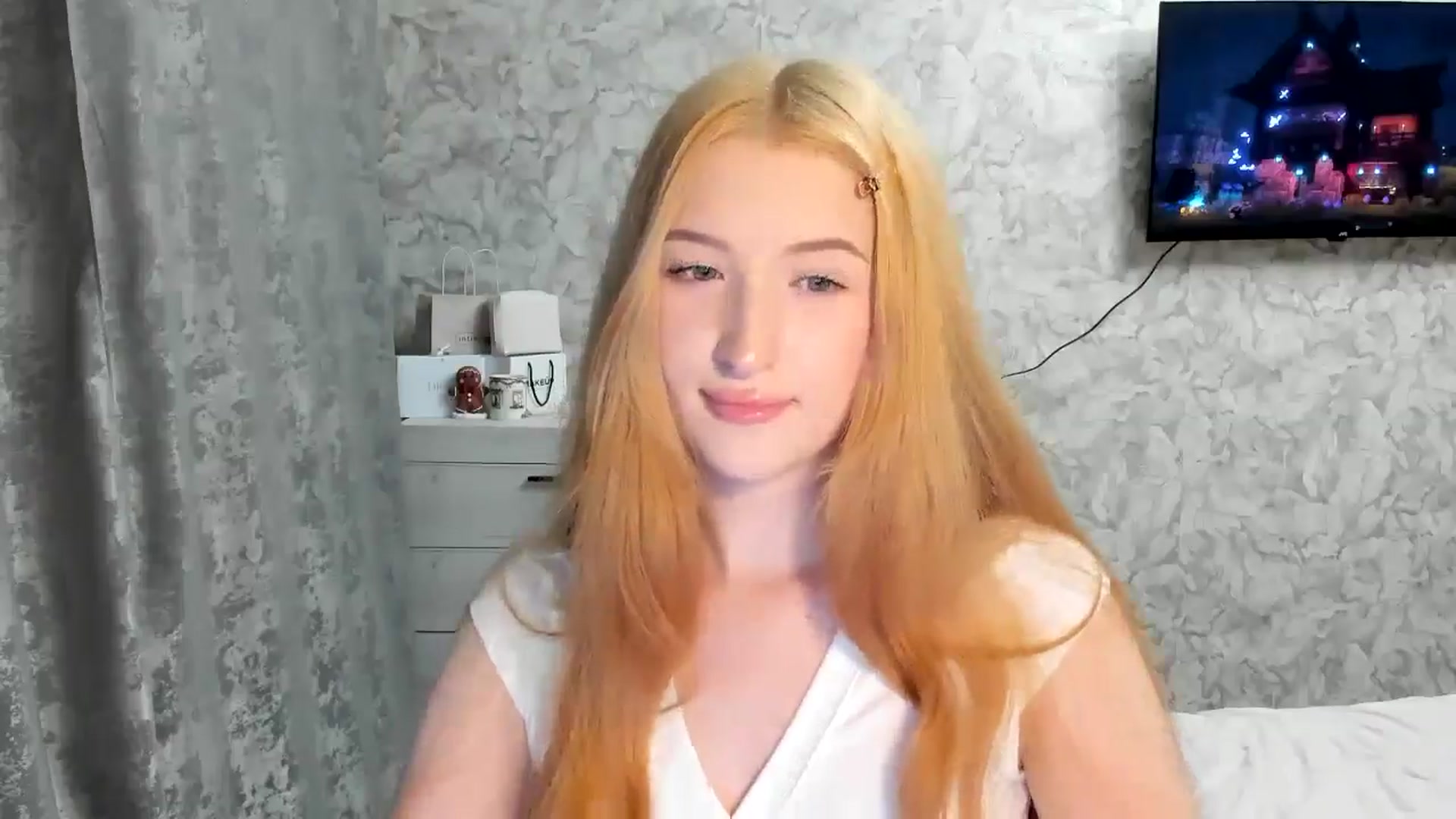 Gallery image thumbnail from Ilona_Here's myfreecams stream on, 03/22/2026, 20:59 image 12 of 20