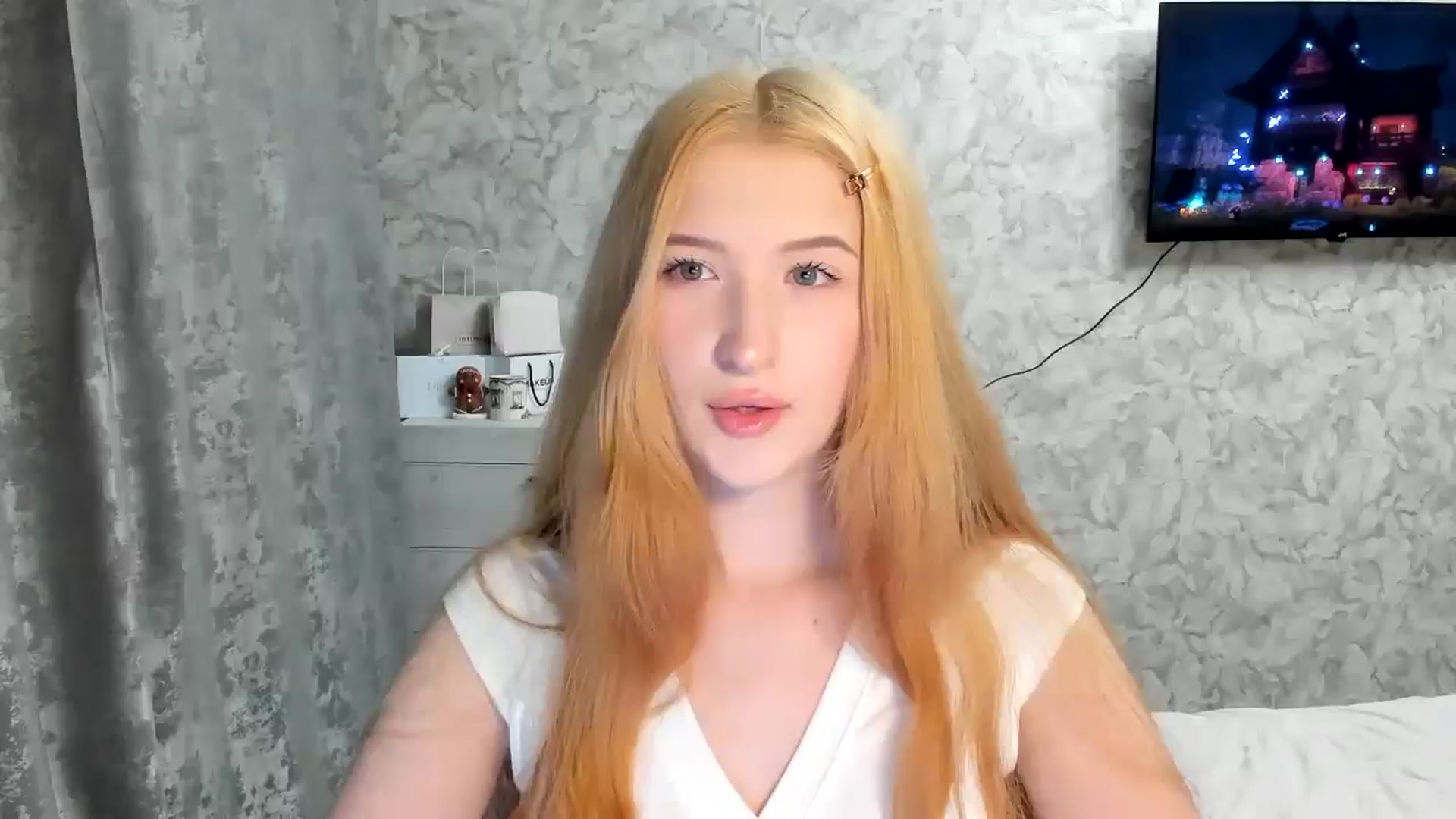 Gallery image thumbnail from Ilona_Here's myfreecams stream on, 03/22/2026, 20:59 image 5 of 20