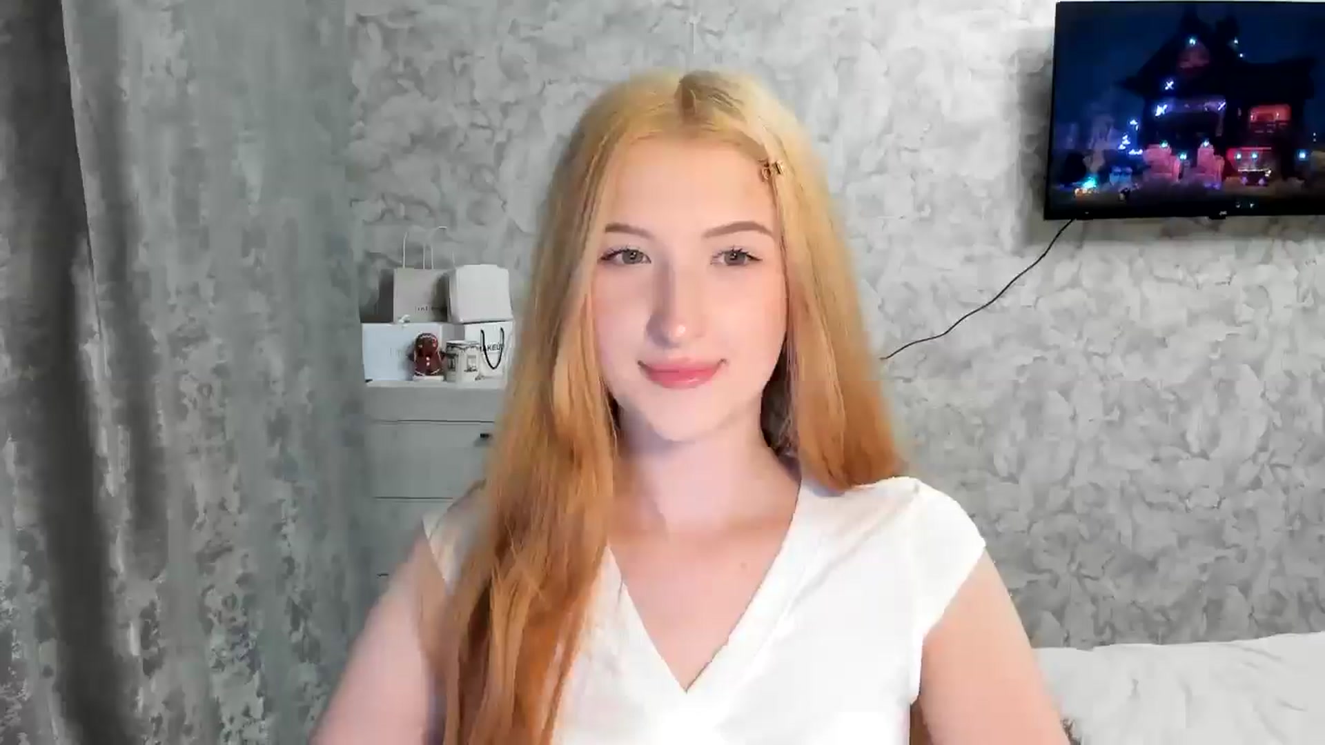 Gallery image thumbnail from Ilona_Here's myfreecams stream on, 03/22/2026, 22:03 image 17 of 20