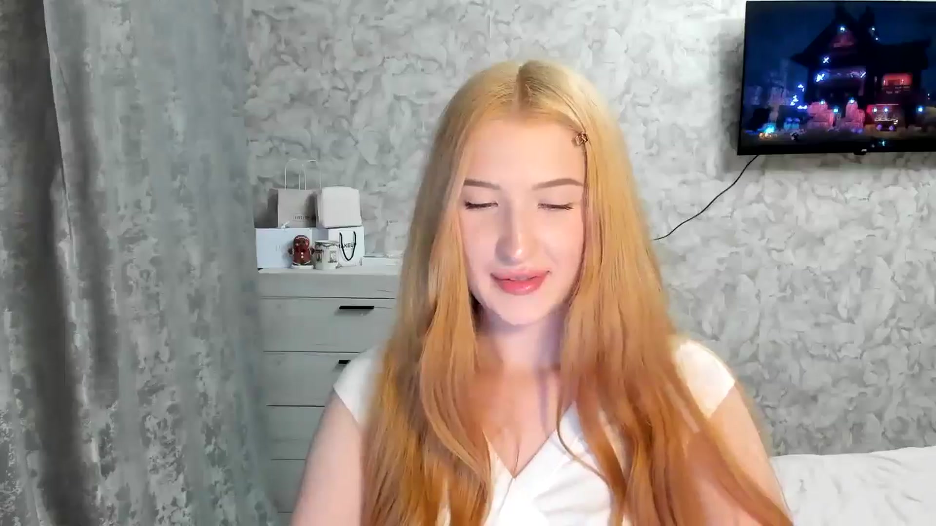 Gallery image thumbnail from Ilona_Here's myfreecams stream on, 03/22/2026, 22:49 image 17 of 20
