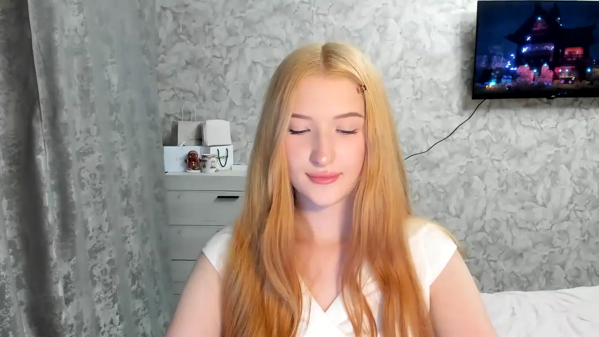 Gallery image thumbnail from Ilona_Here's myfreecams stream on, 03/22/2026, 22:49 image 19 of 20